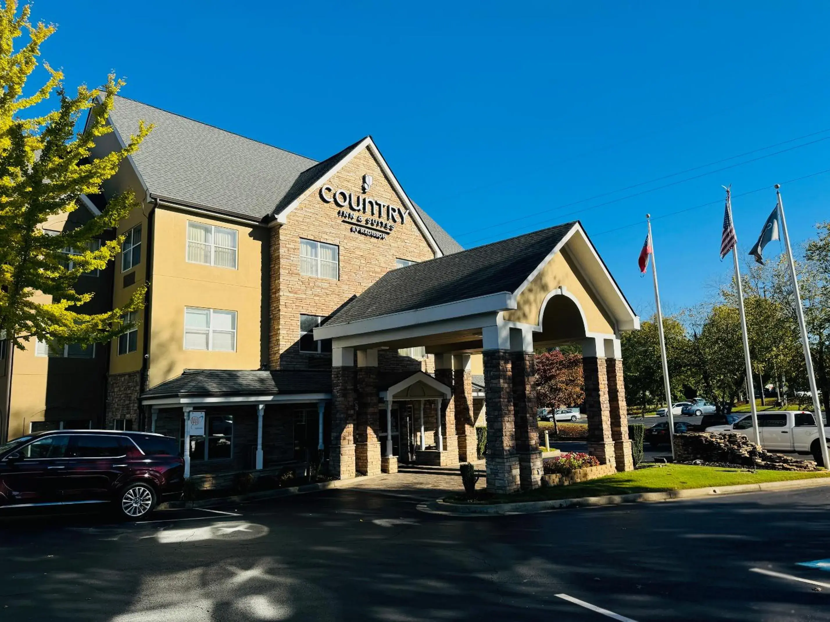 Property building in Country Inn & Suites by Radisson, Lawrenceville, GA Property building in Country Inn & Suites by Radisson, Lawrenceville, GA