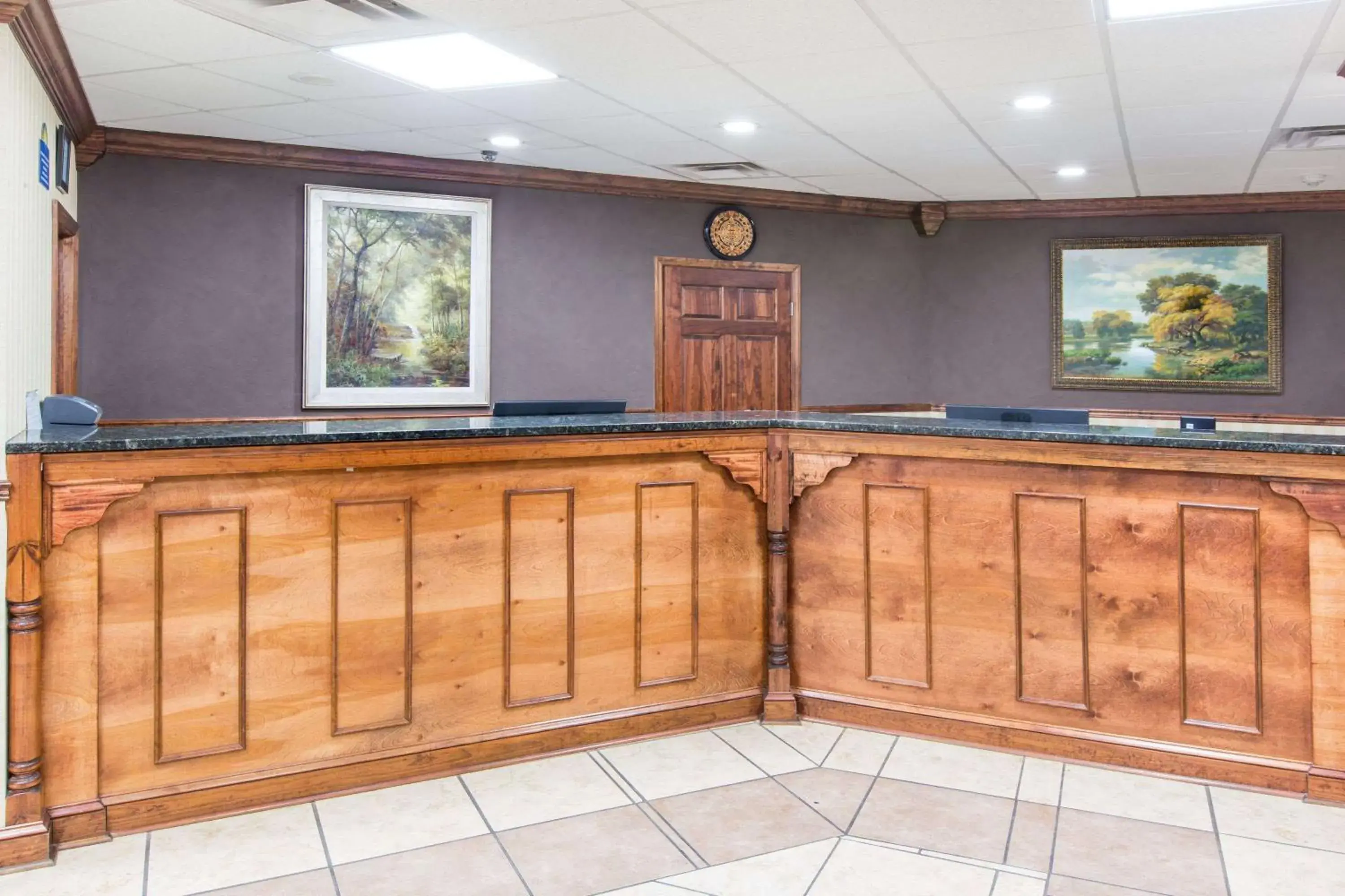 Lobby or reception in Days Inn by Wyndham Columbus-North Fort Moore Lobby or reception in Days Inn by Wyndham Columbus-North Fort Moore