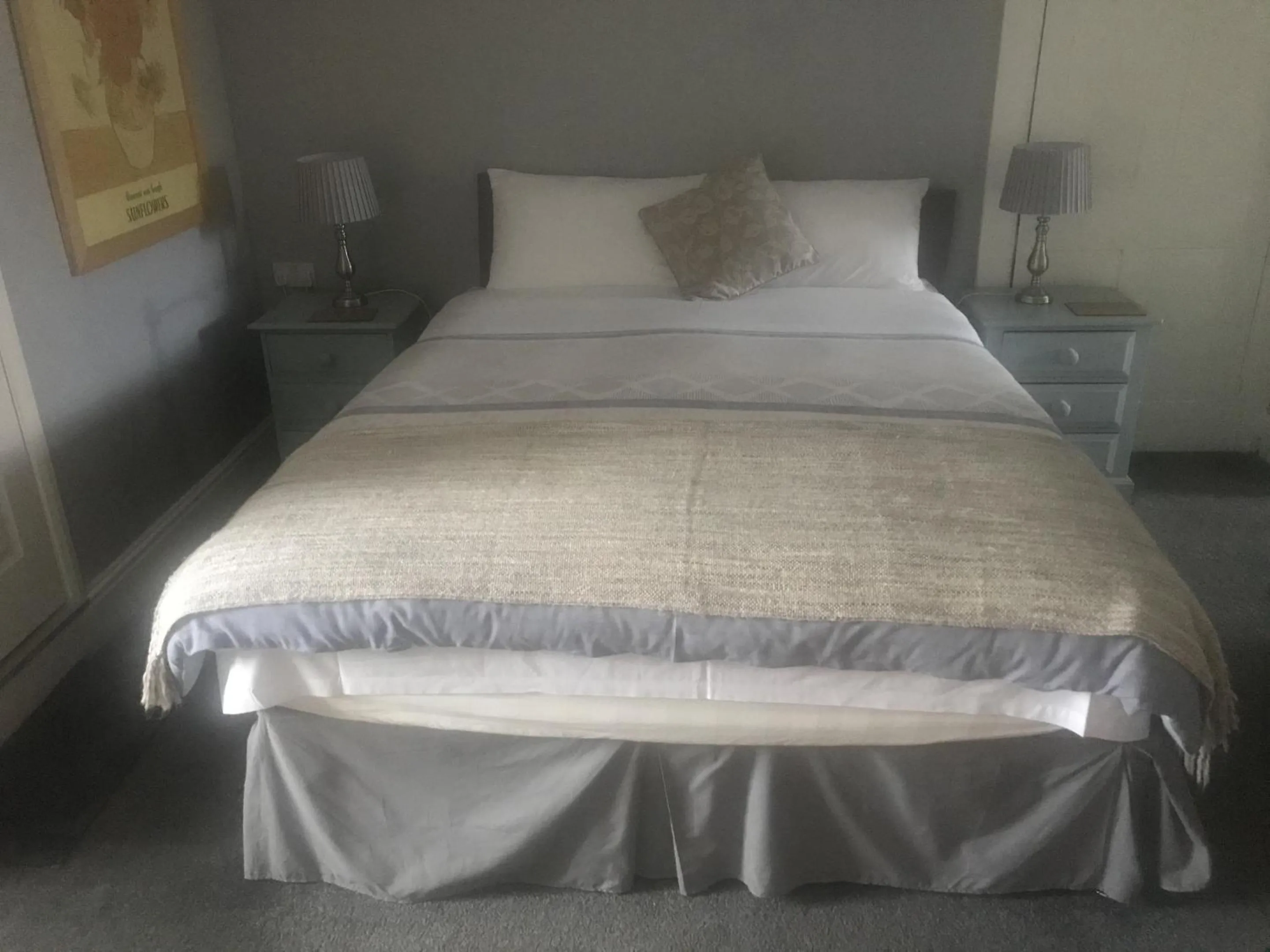 Bedroom, Bed in The Red House