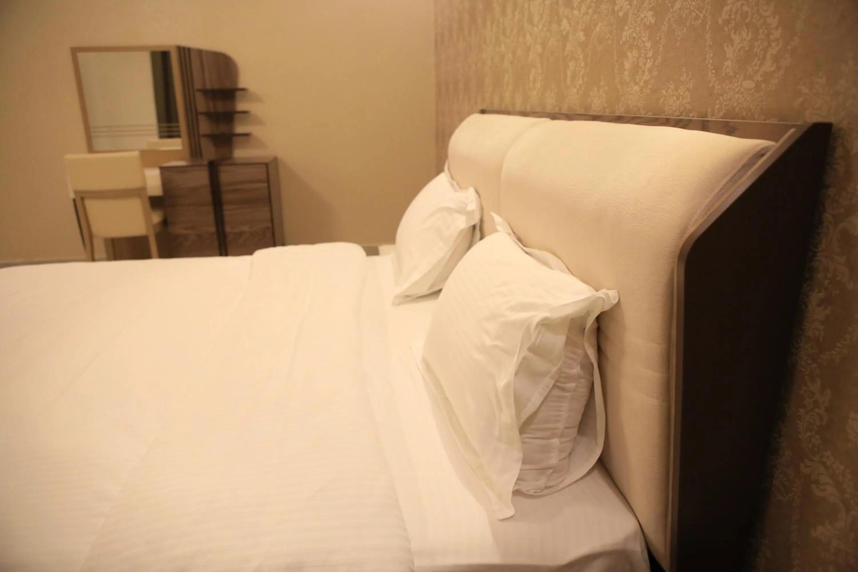 Bedroom, Bed in Four Seasons Estate