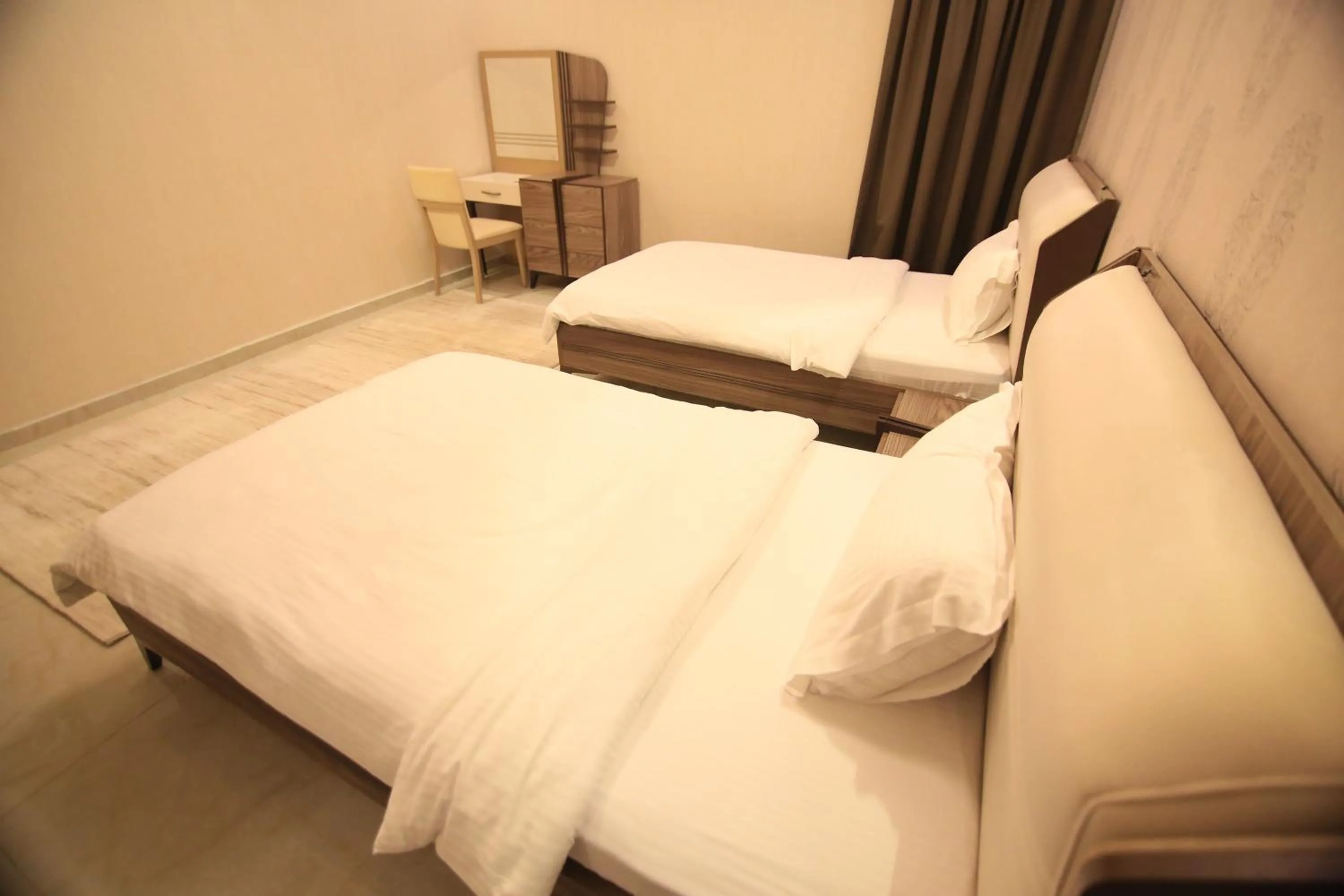 Bedroom, Bed in Four Seasons Estate