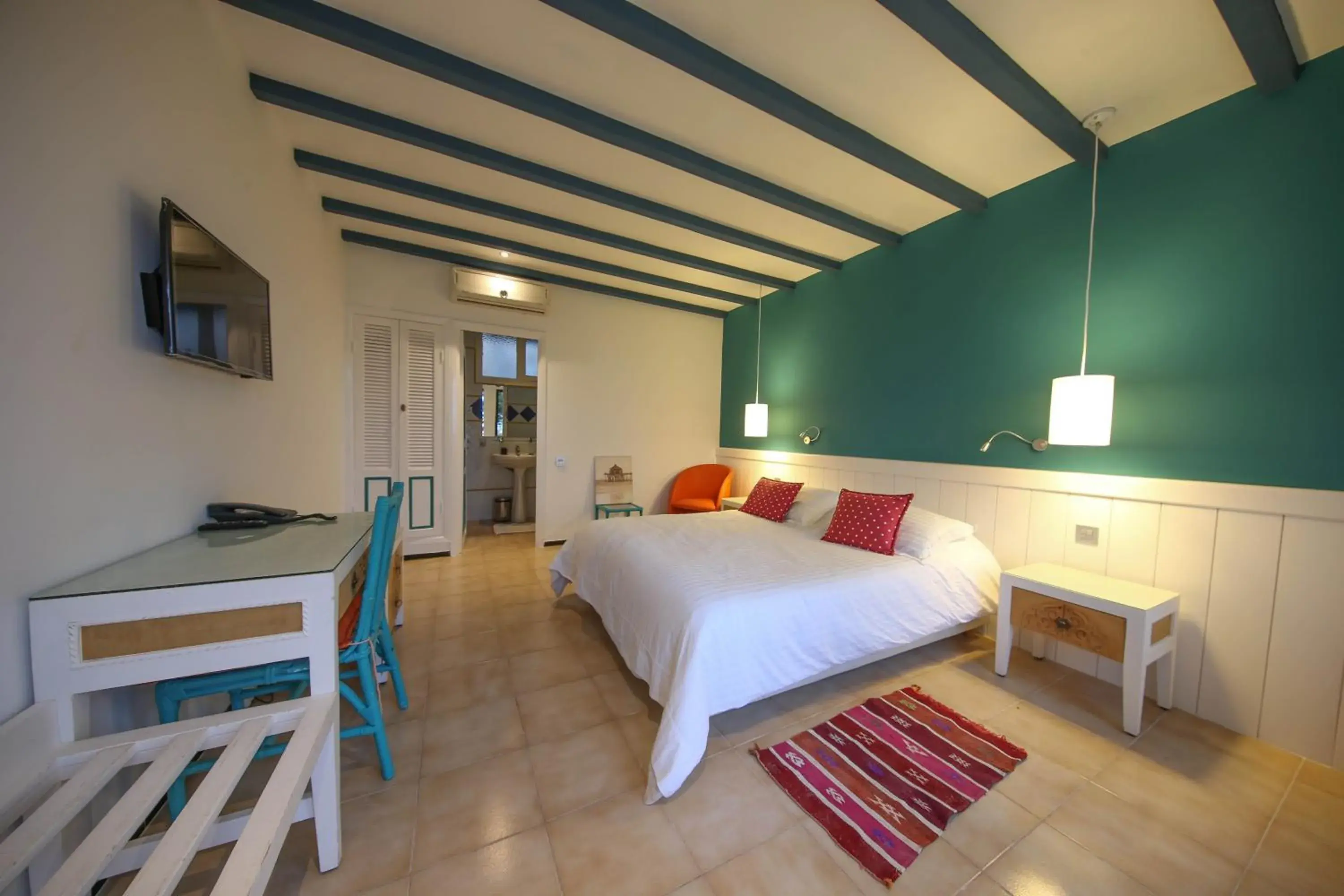Double Room in Hôtel l'Hippocampe Double Room in Hôtel l'Hippocampe