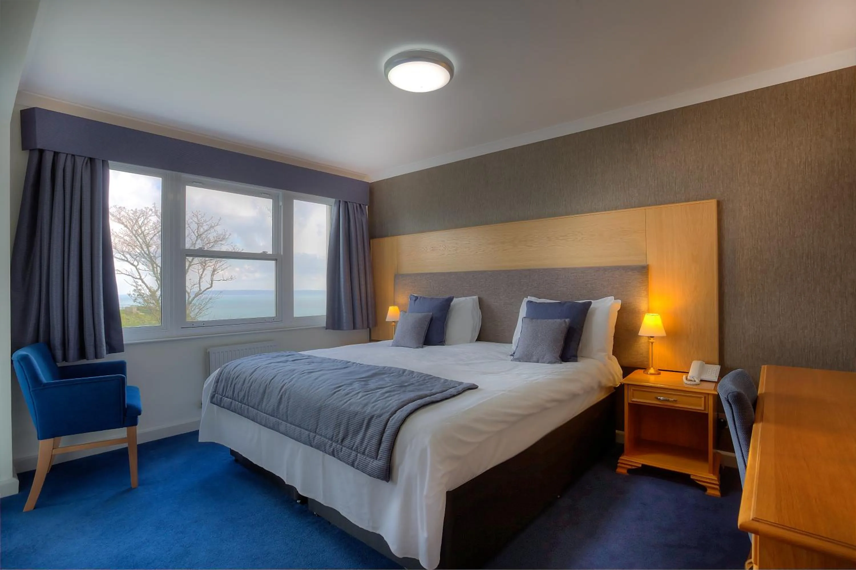 Photo of the whole room, Bed in Hotel Jerbourg