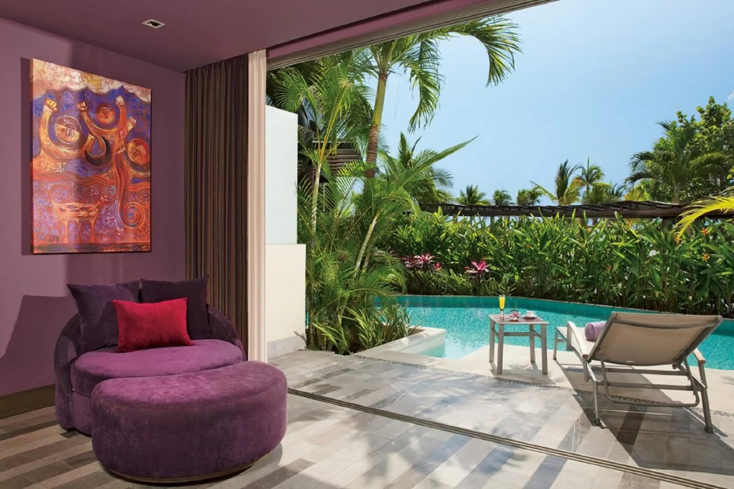 Swimming pool in Secrets Vallarta Bay Resort & SPA - Adults Only Swimming pool in Secrets Vallarta Bay Resort & SPA - Adults Only