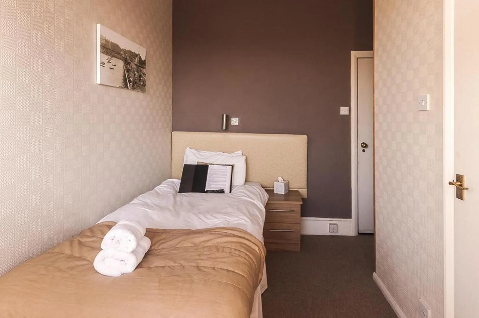 Bedroom, Bed in The Mowbray