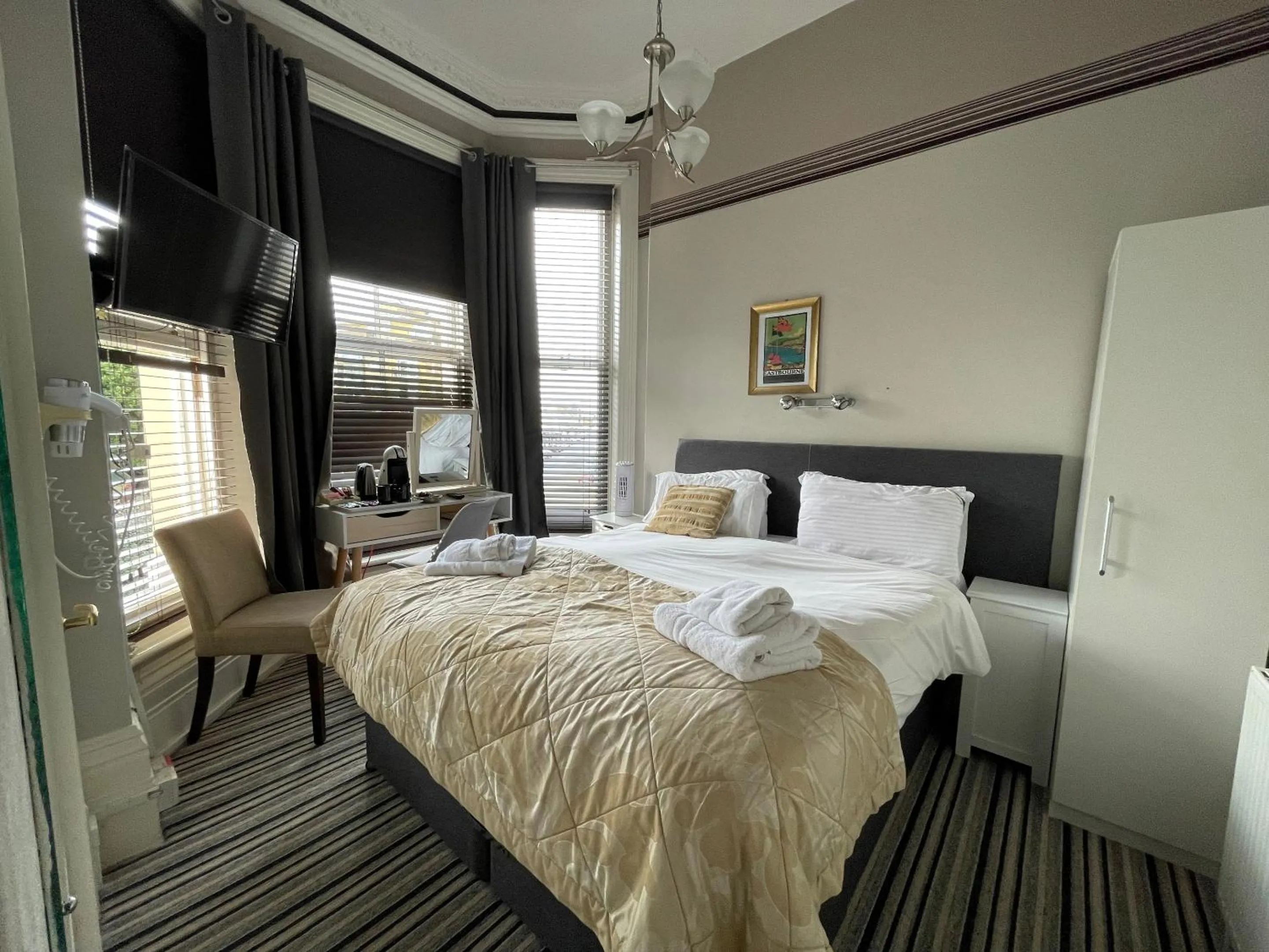 Bedroom, Bed in The Mowbray