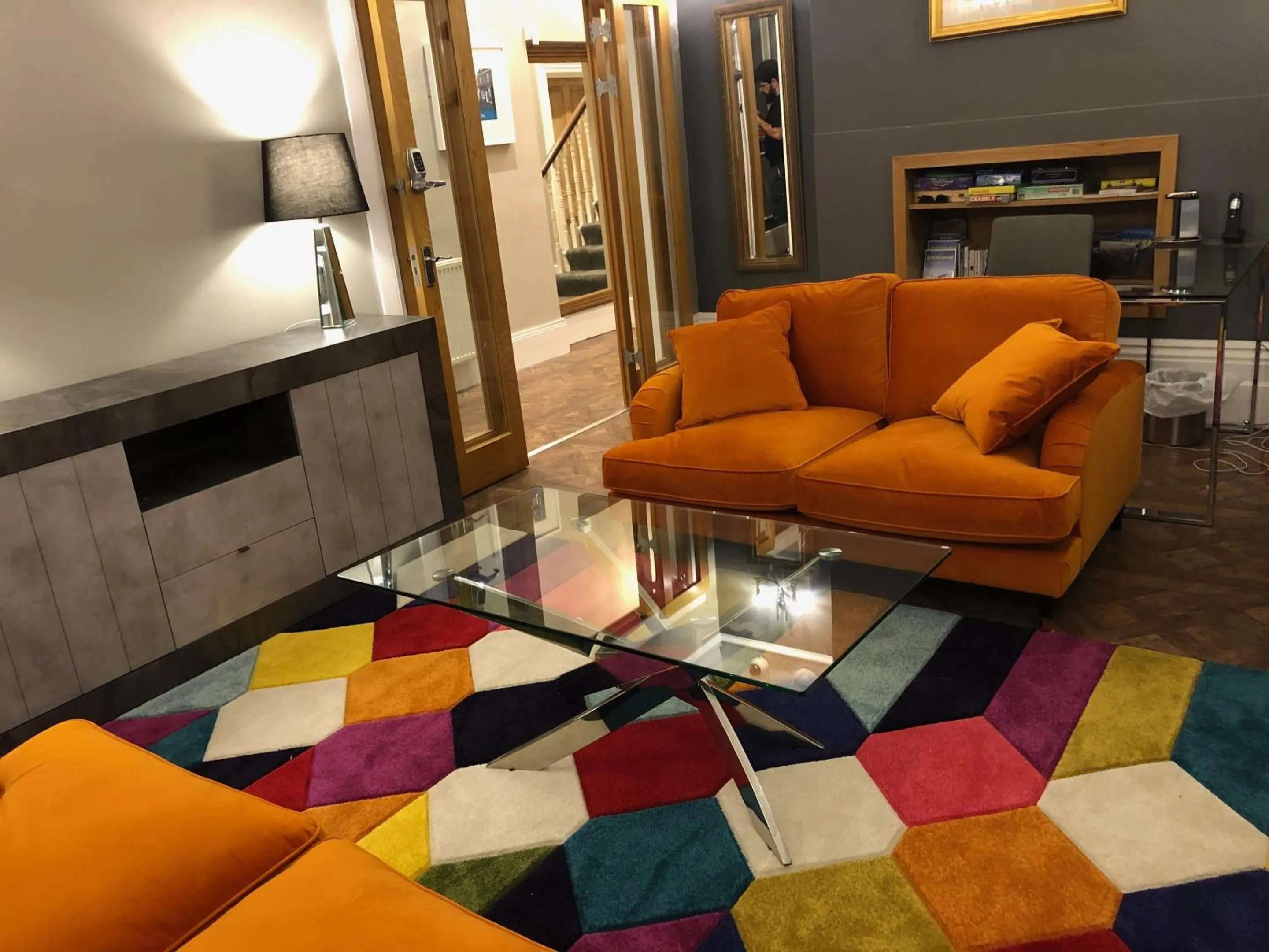 Living room in The Mowbray