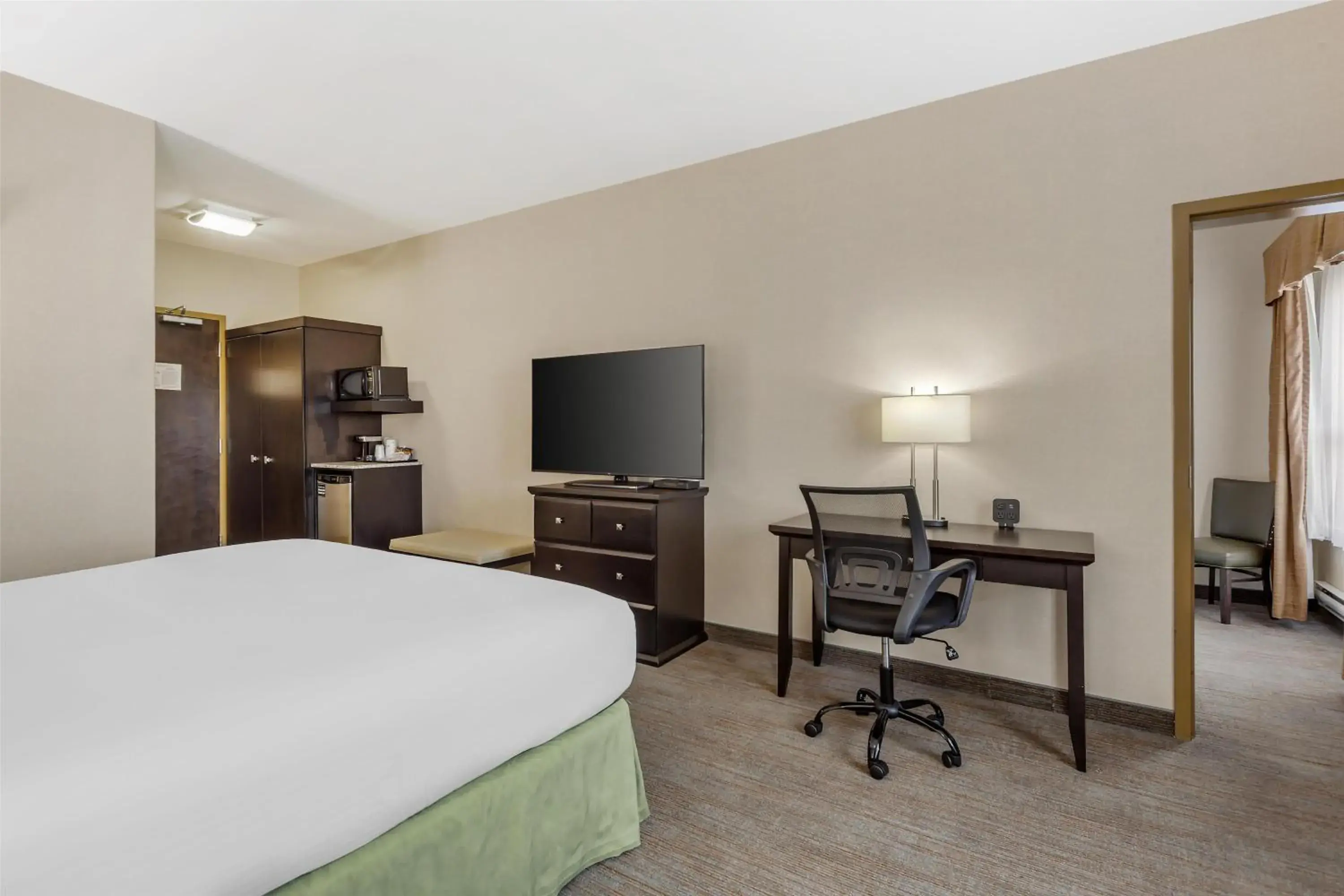Bedroom, Bed in Best Western Wainwright Inn & Suites Bedroom, Bed in Best Western Wainwright Inn & Suites