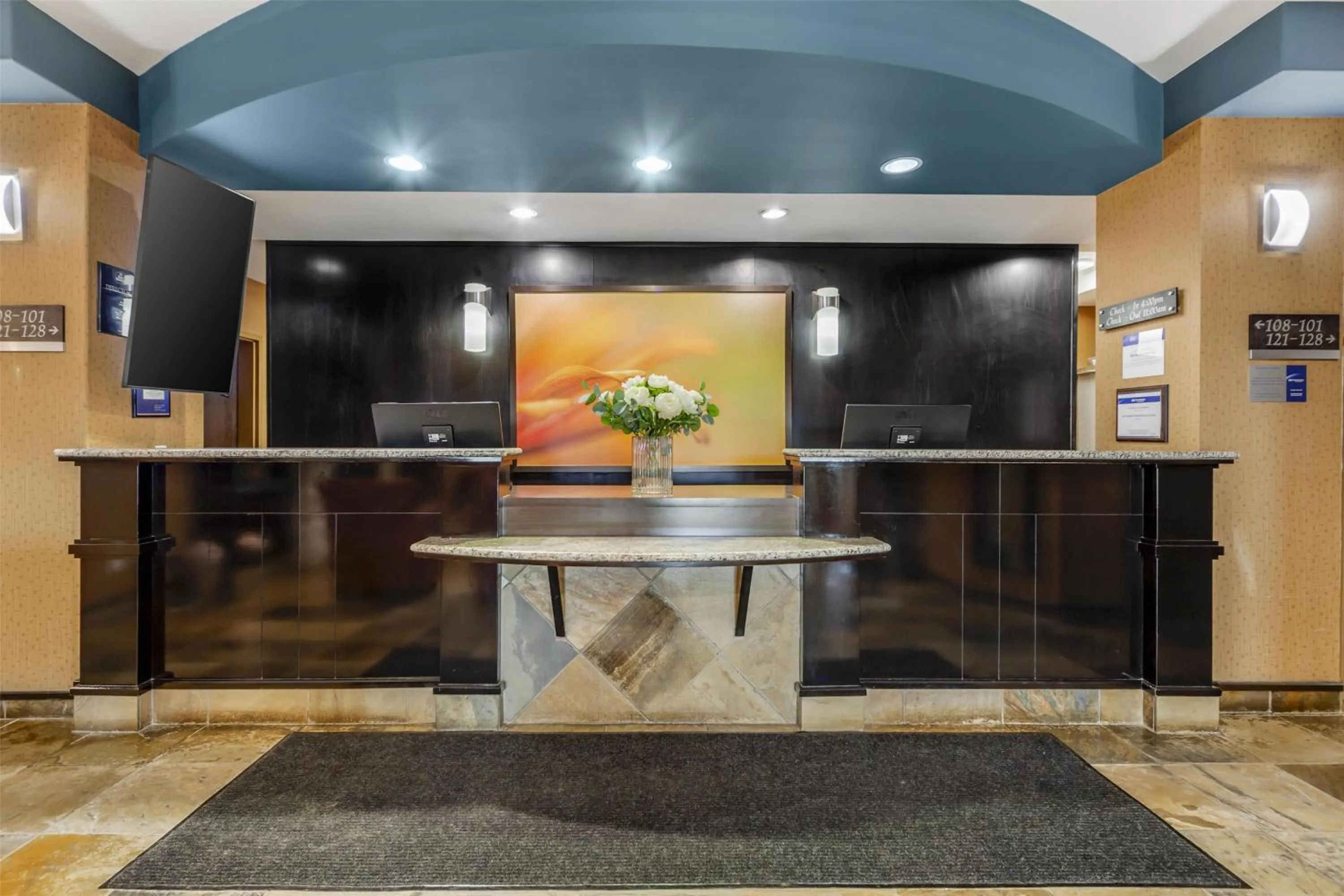 Lobby or reception in Best Western Wainwright Inn & Suites