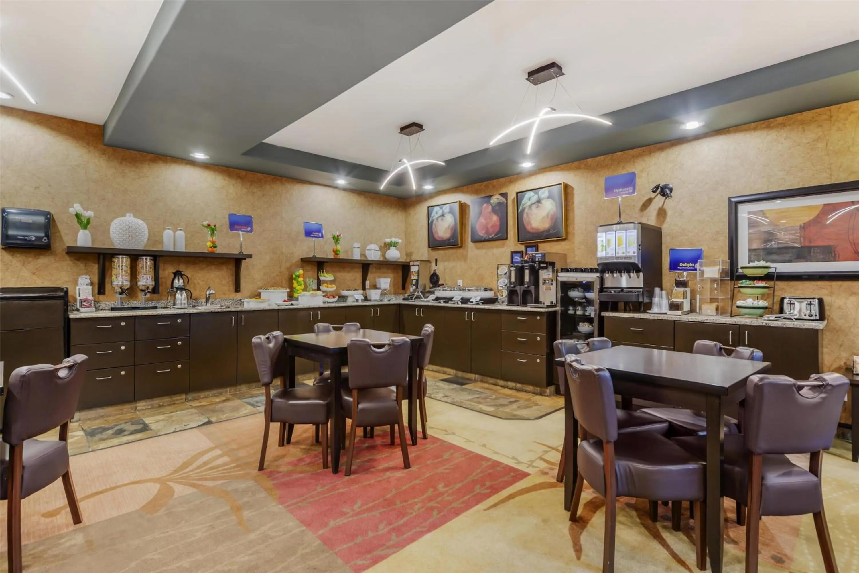 Breakfast in Best Western Wainwright Inn & Suites