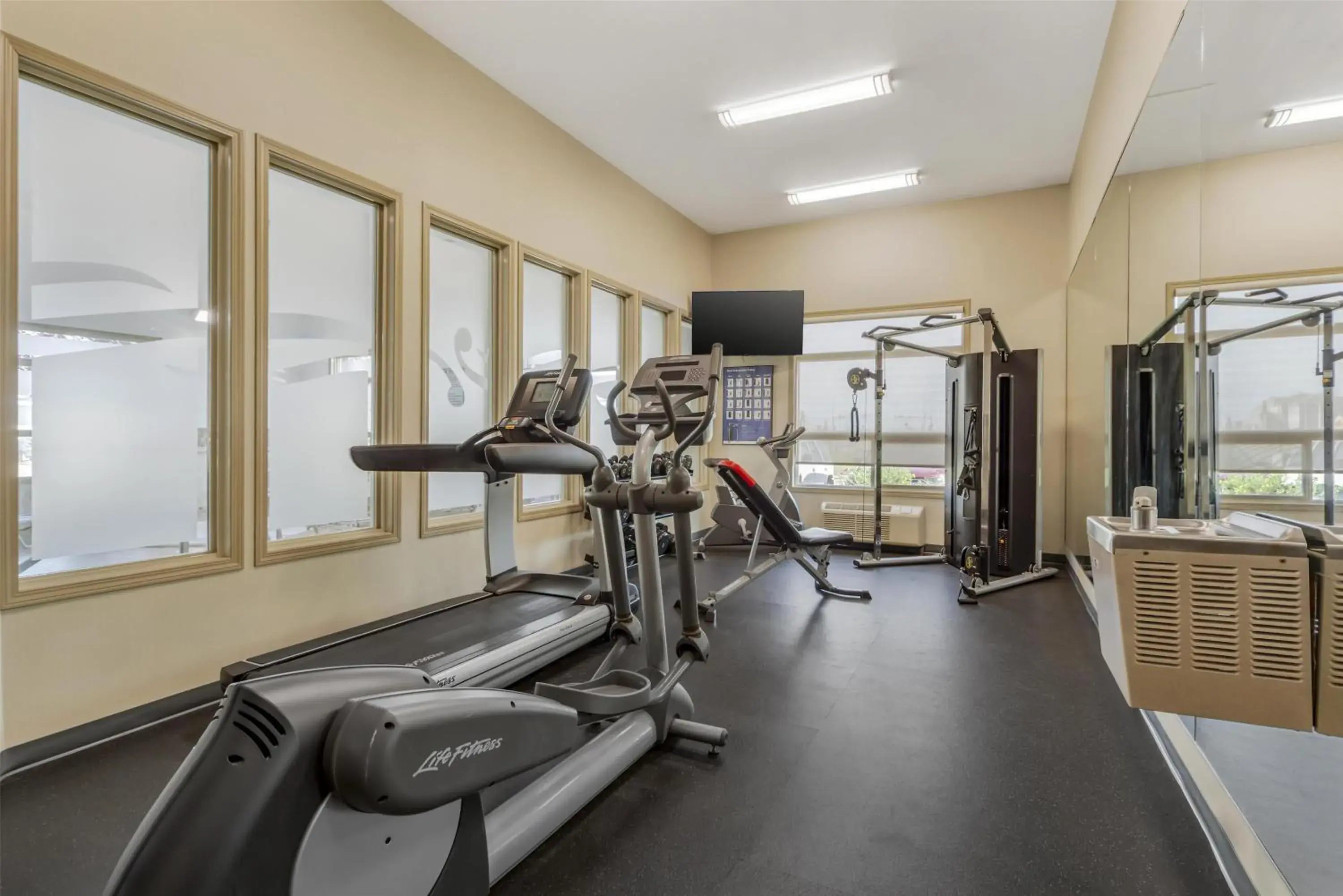 Fitness centre/facilities in Best Western Wainwright Inn & Suites Fitness centre/facilities in Best Western Wainwright Inn & Suites