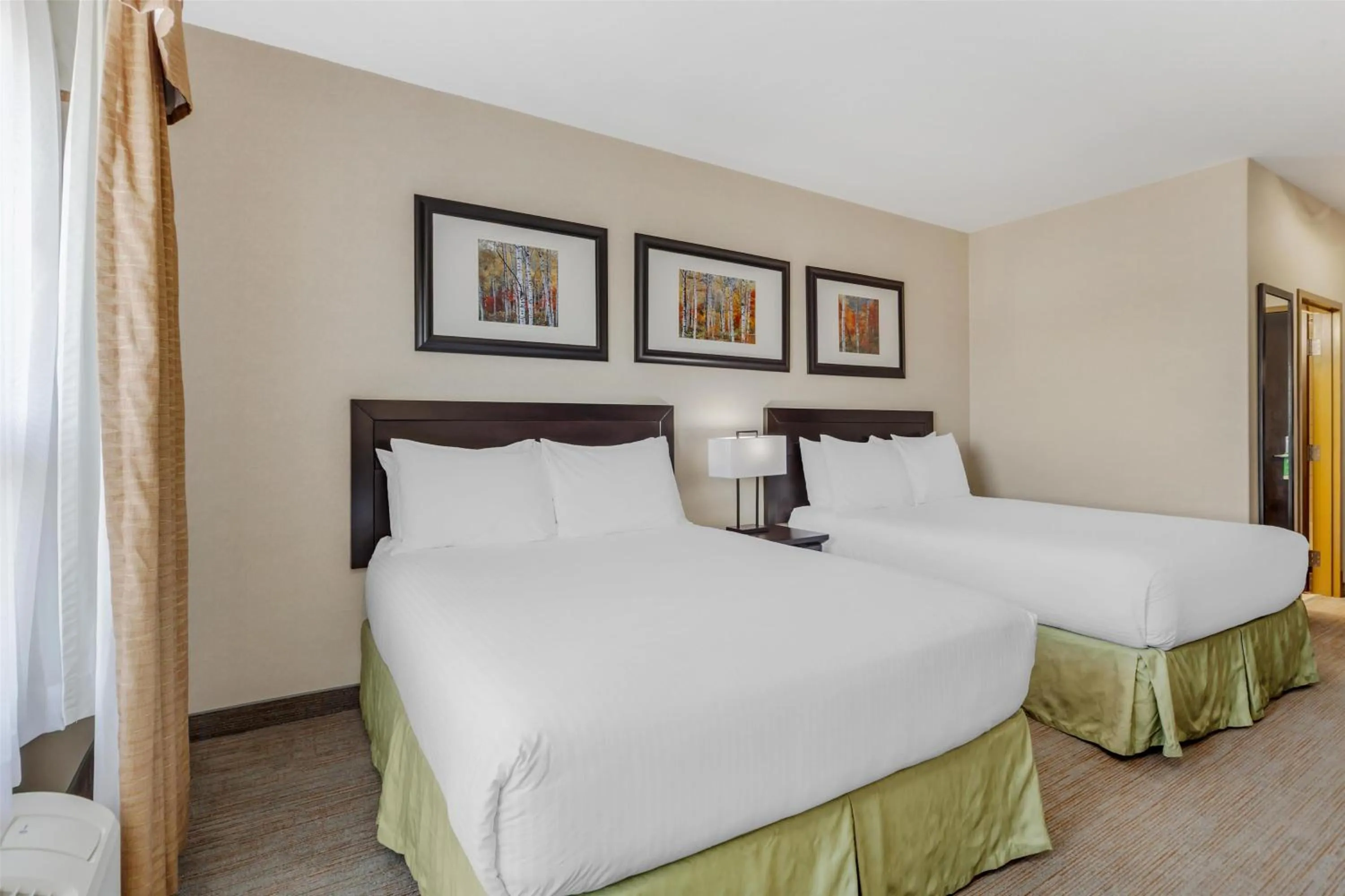 Bedroom, Bed in Best Western Wainwright Inn & Suites