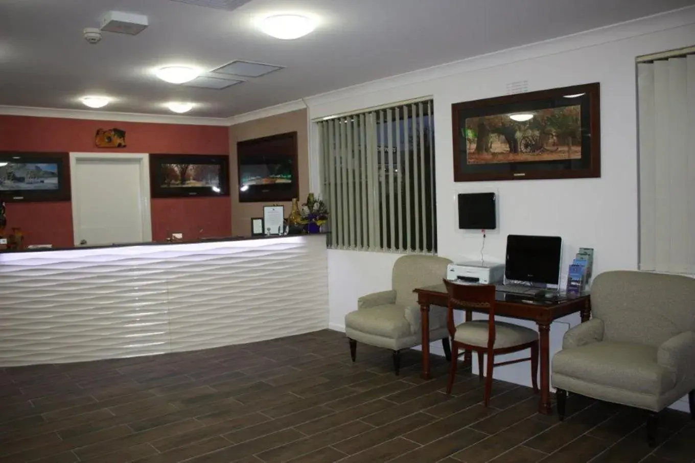 Lobby or reception in Country Plaza Motel Lobby or reception in Country Plaza Motel