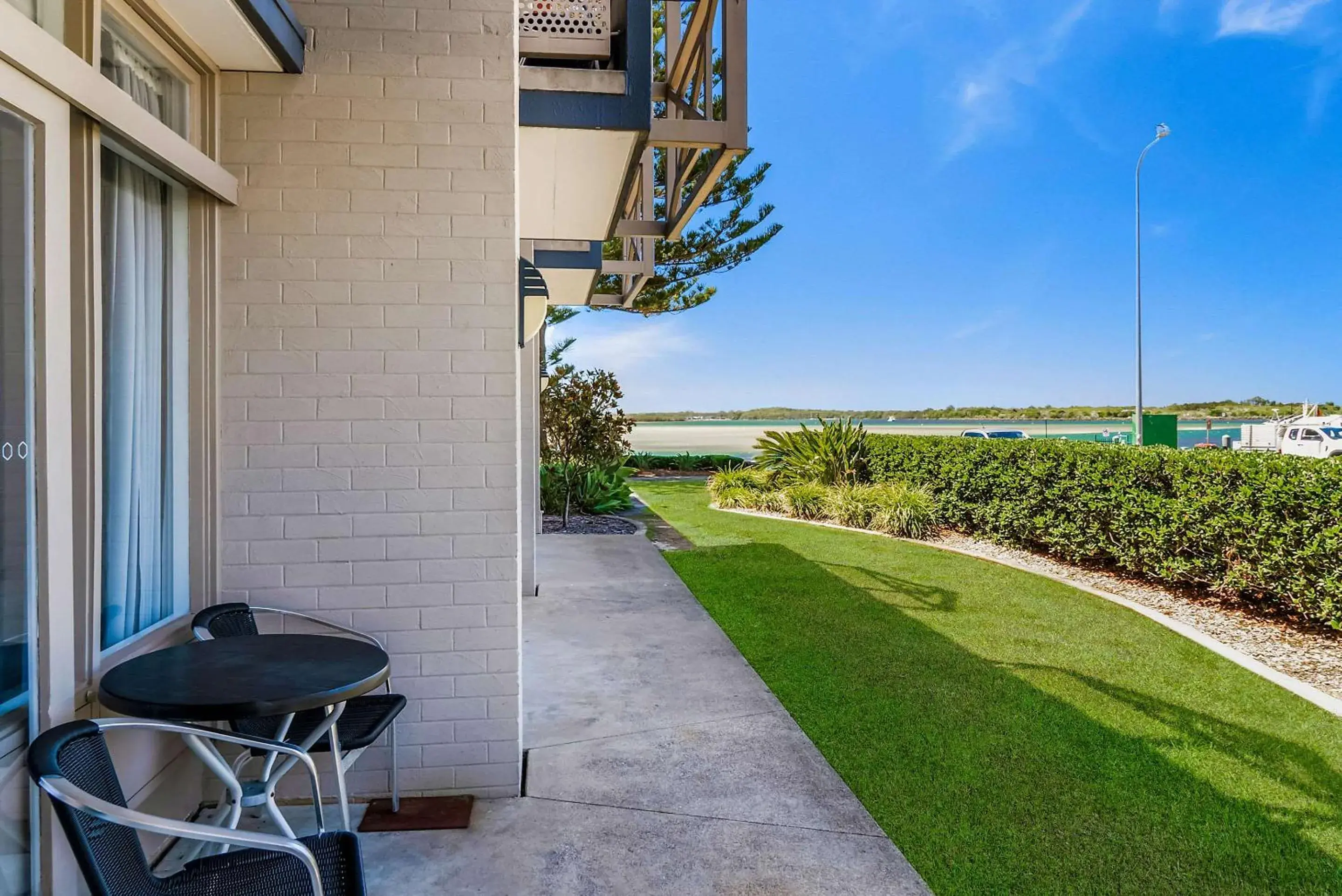 Bedroom in Comfort Resort Waters Edge Bedroom in Comfort Resort Waters Edge