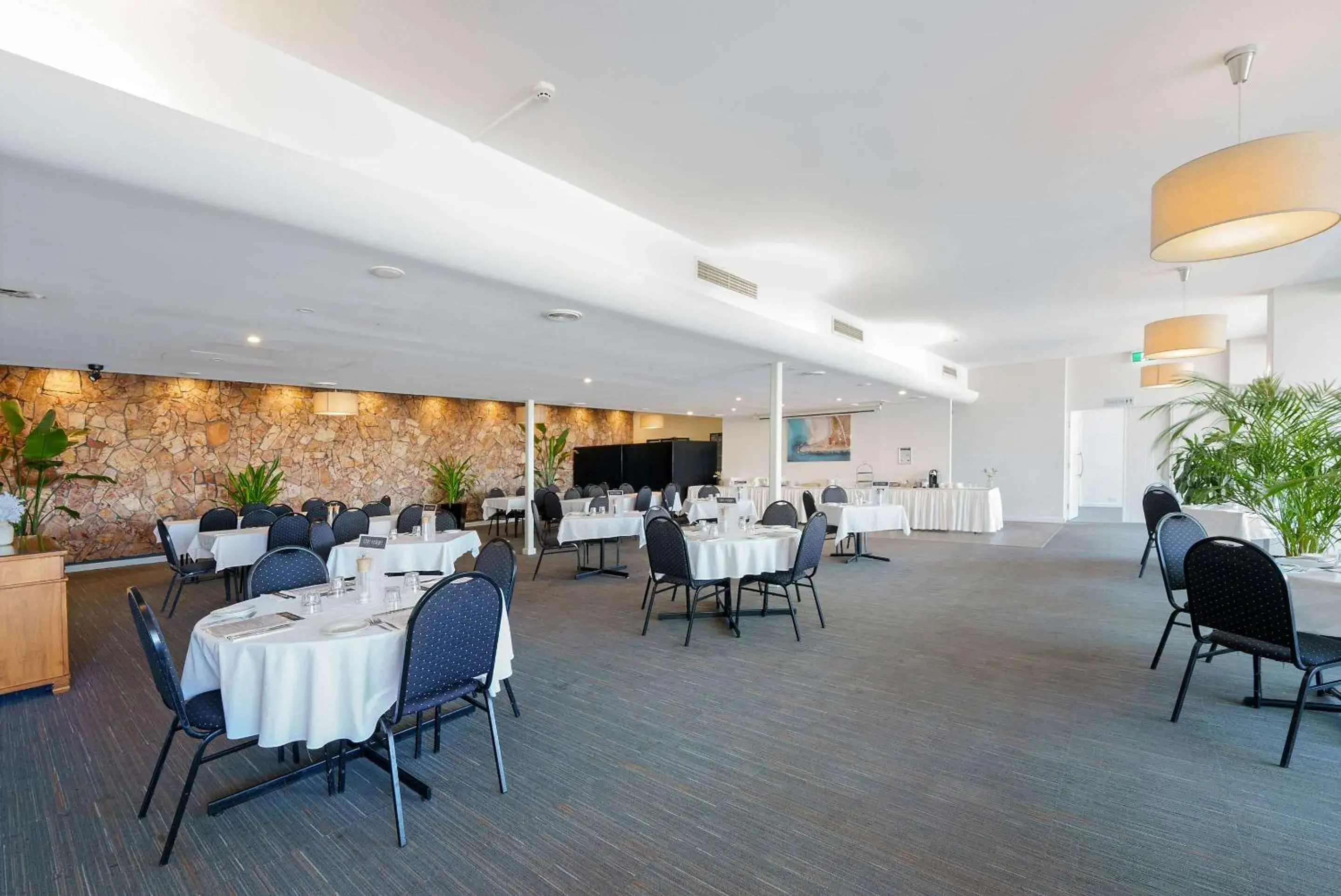 Restaurant/places to eat in Comfort Resort Waters Edge Restaurant/places to eat in Comfort Resort Waters Edge