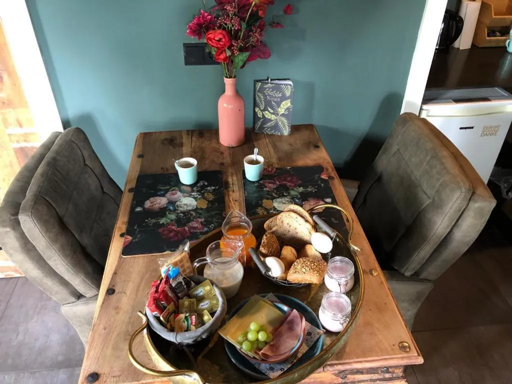 Continental breakfast in B & B Chawe