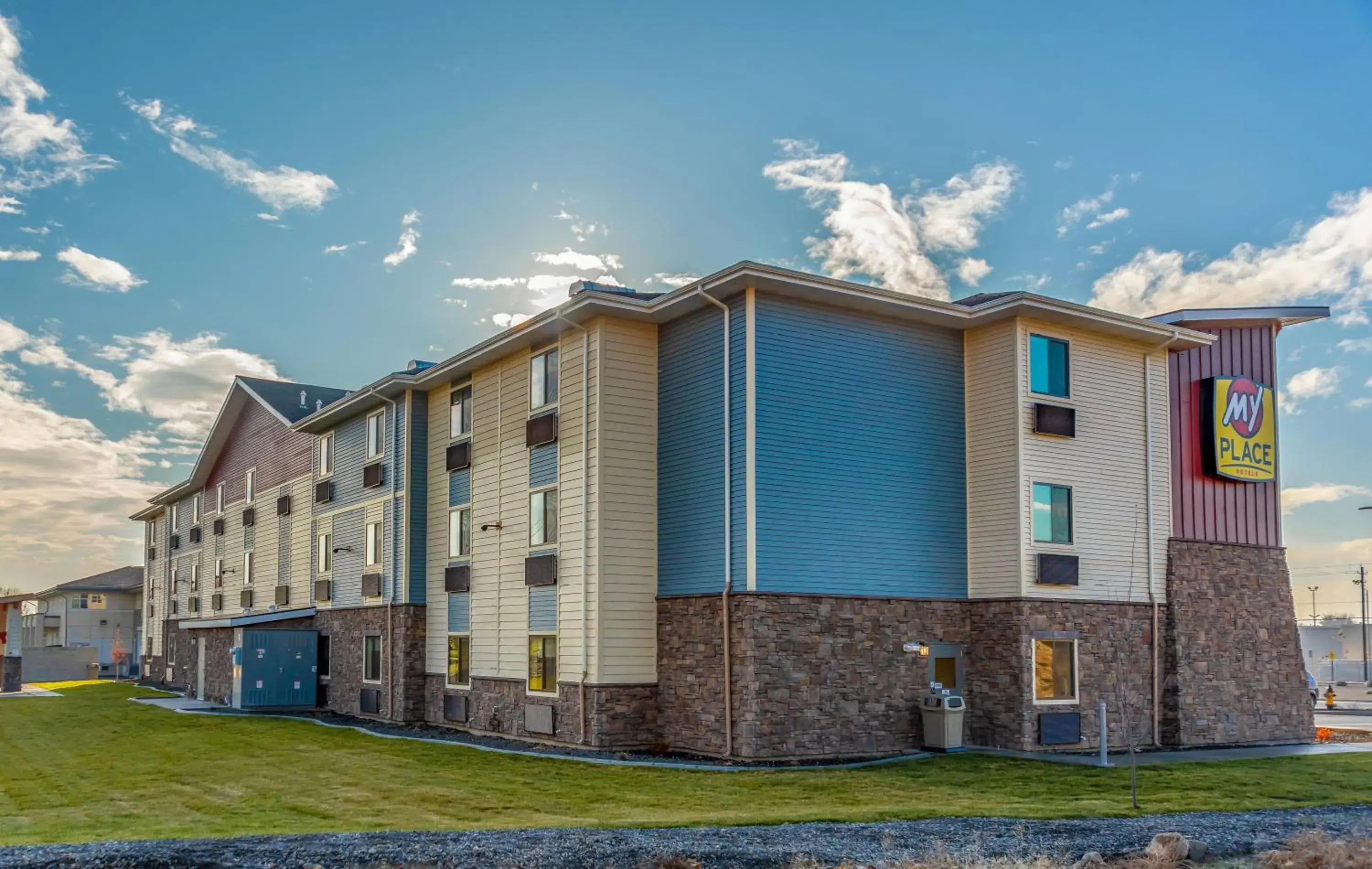 Property building in My Place Hotel-Yakima, WA Property building in My Place Hotel-Yakima, WA