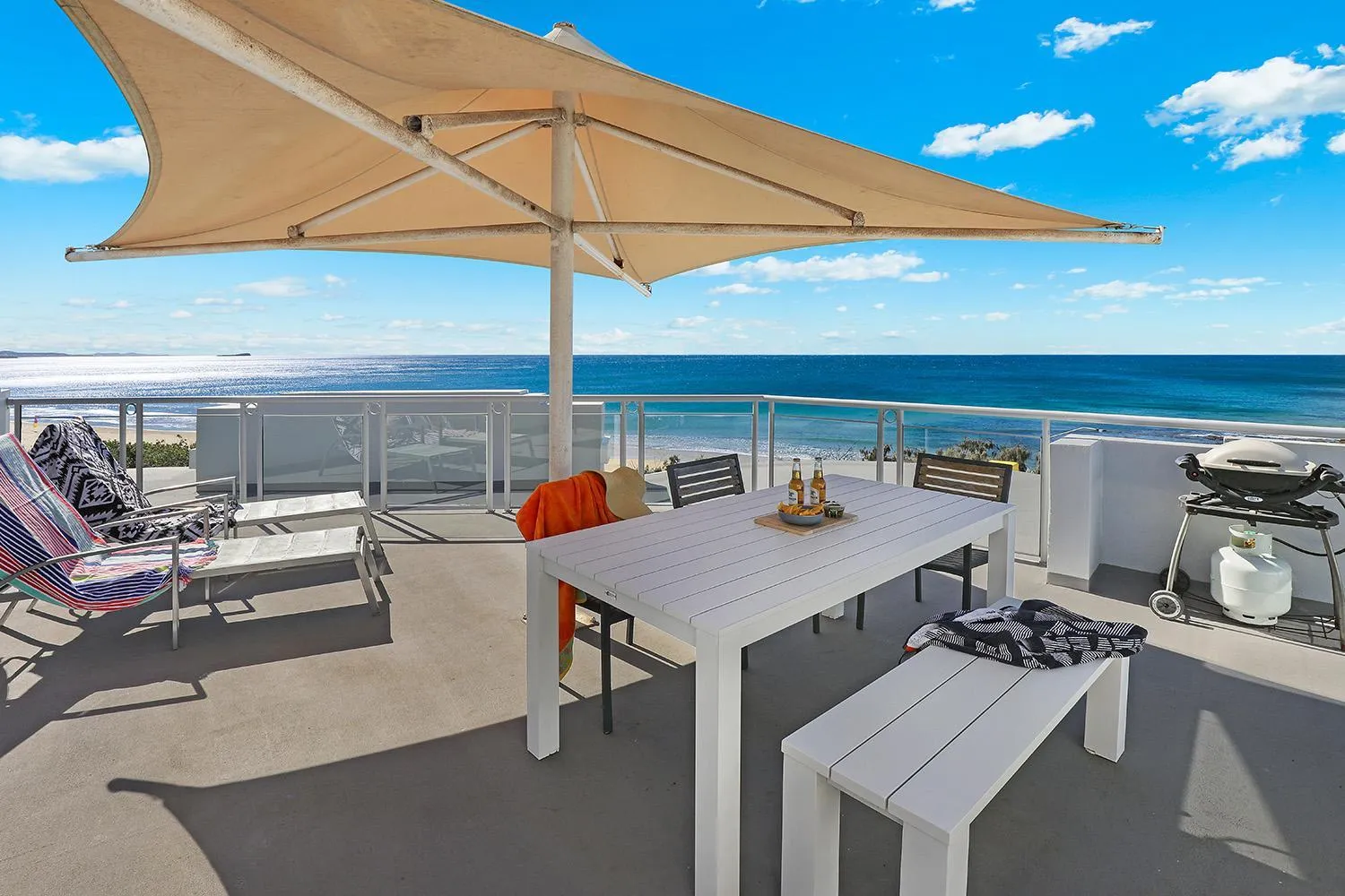 BBQ facilities in Grand Palais Boolarong Beachside Apartments