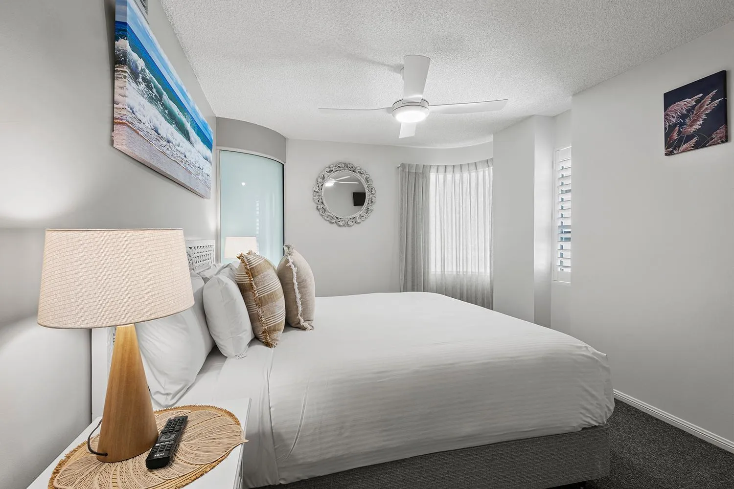 Bed in Grand Palais Boolarong Beachside Apartments