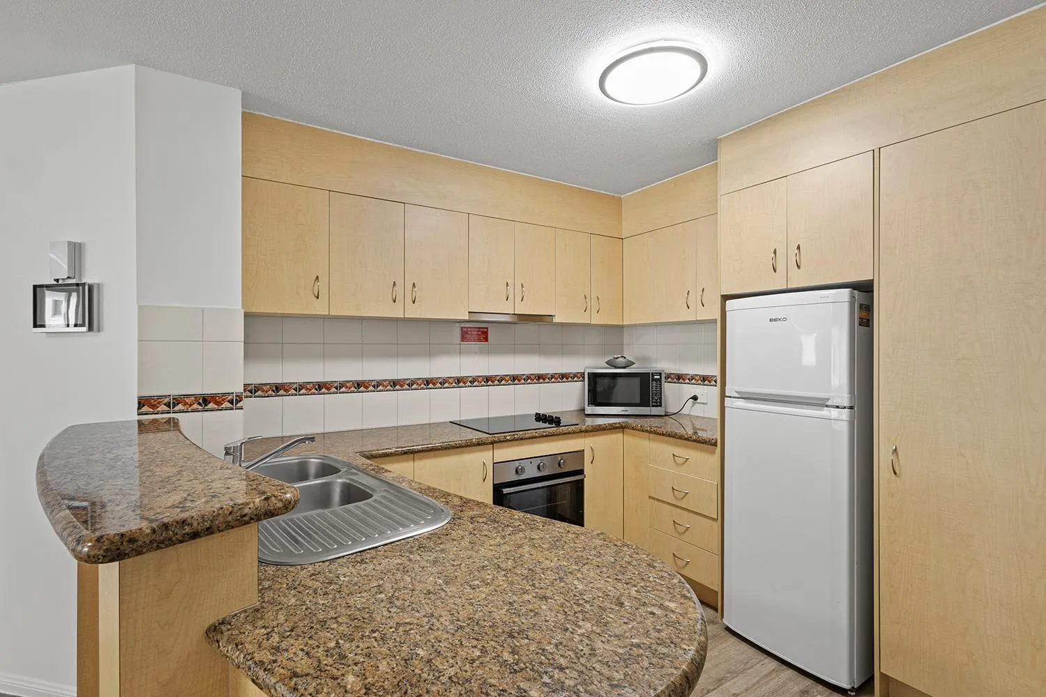 Grand Palais Boolarong Beachside Apartments