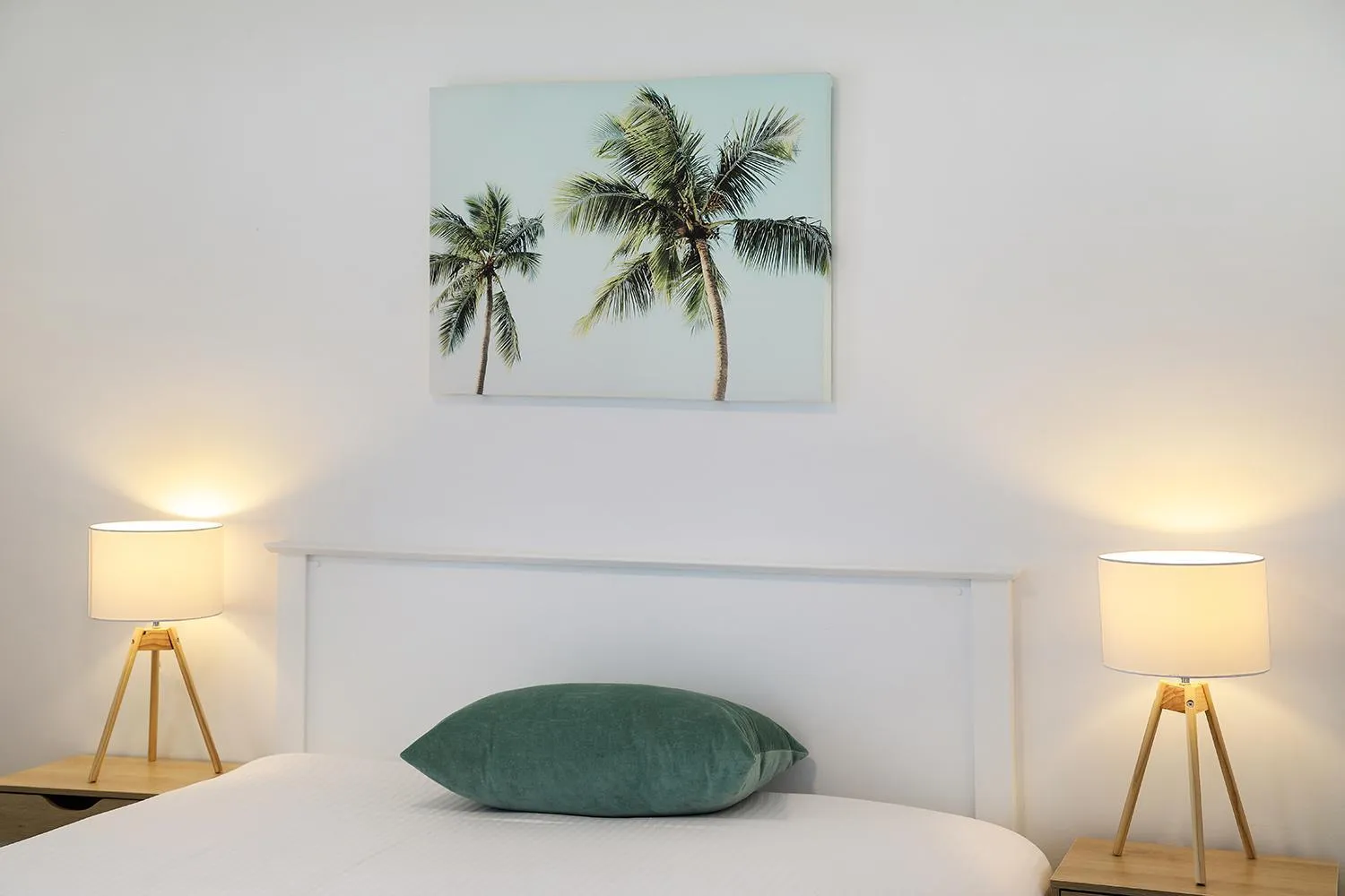 Bedroom, Bed in Grand Palais Boolarong Beachside Apartments