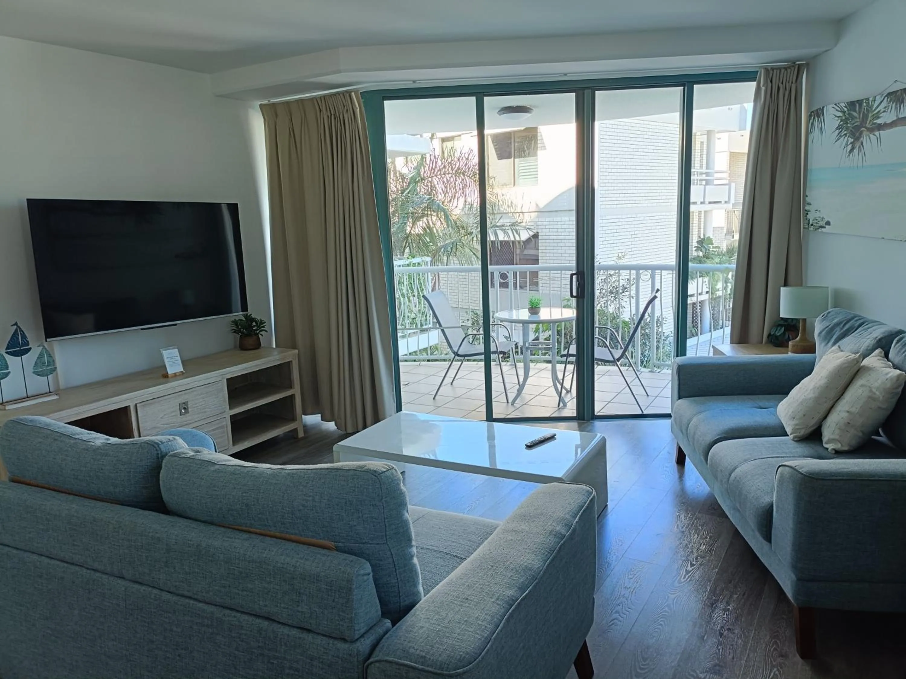 Grand Palais Boolarong Beachside Apartments