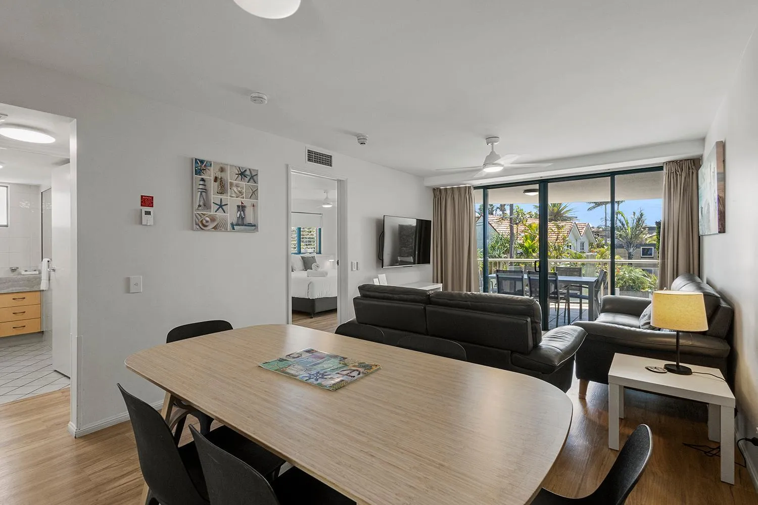 Grand Palais Boolarong Beachside Apartments