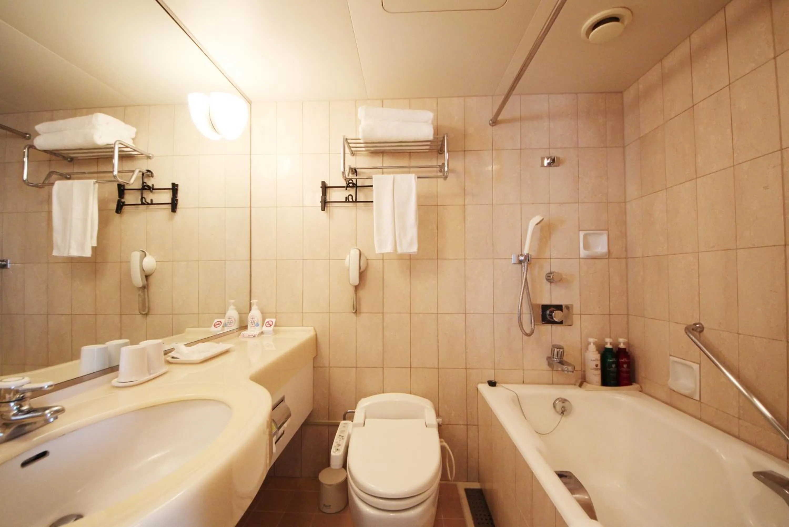 Chateraise Gateaux Kingdom Sapporo