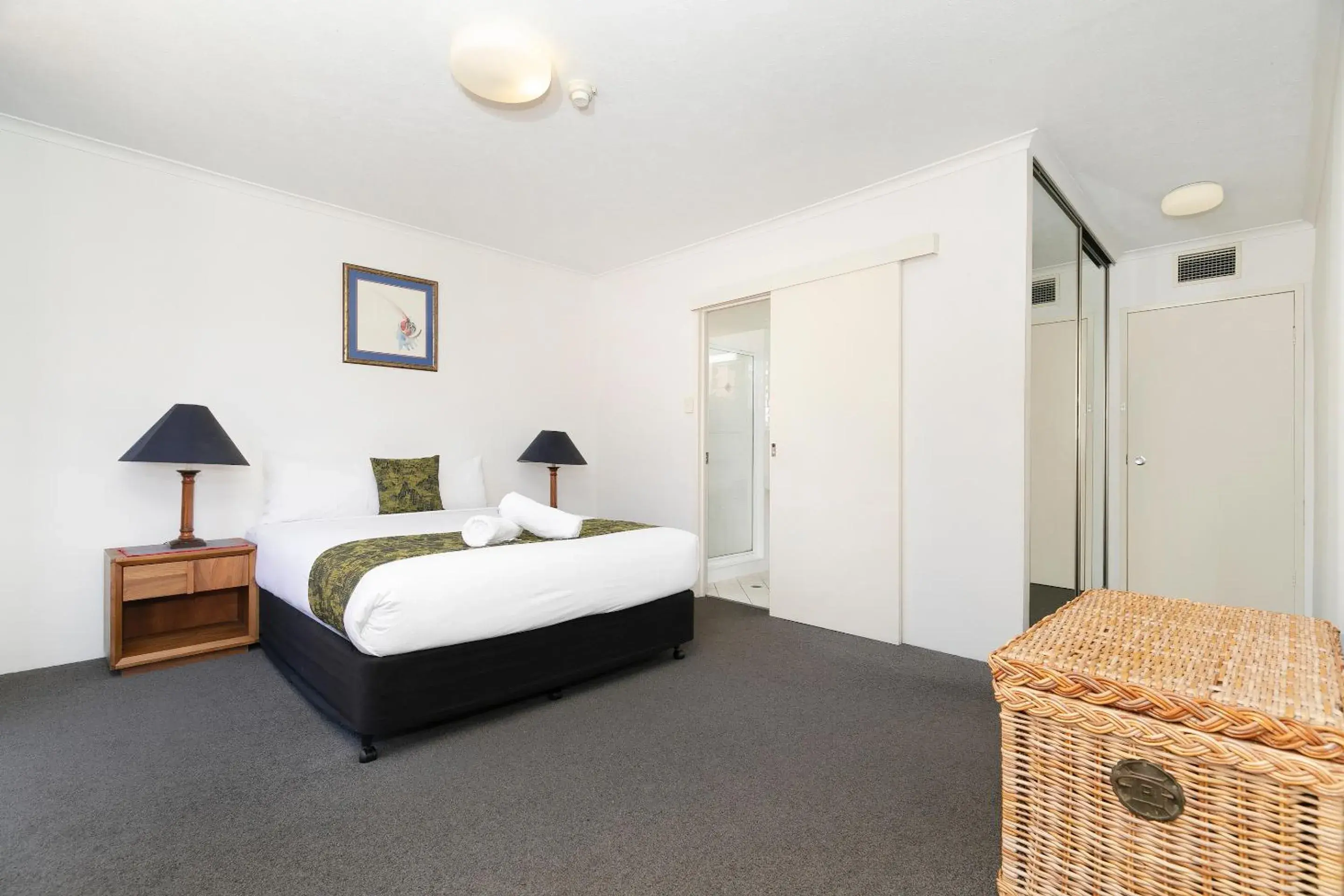 Bedroom, Bed in The Astor Apartments Bedroom, Bed in The Astor Apartments