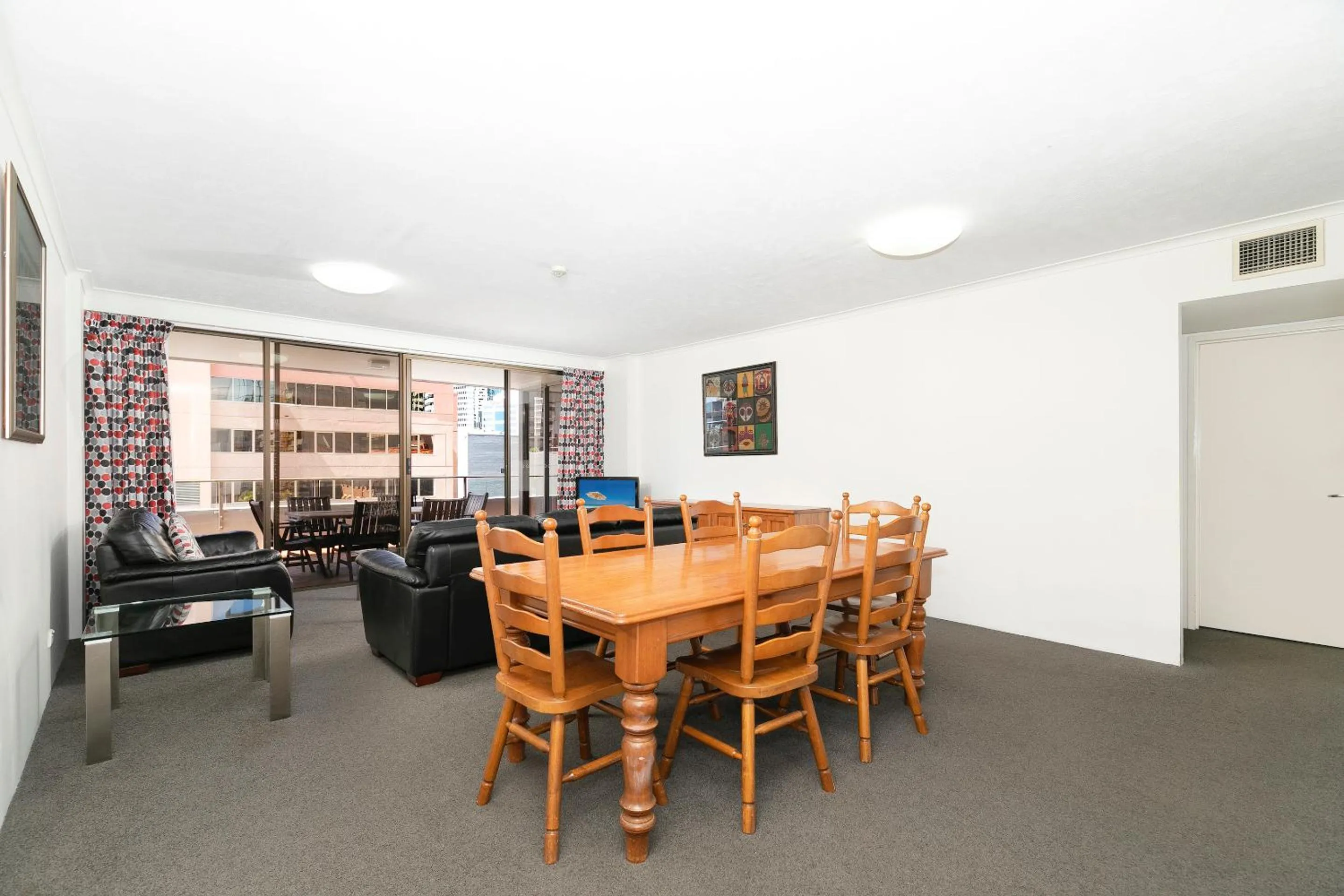 Dining area in The Astor Apartments