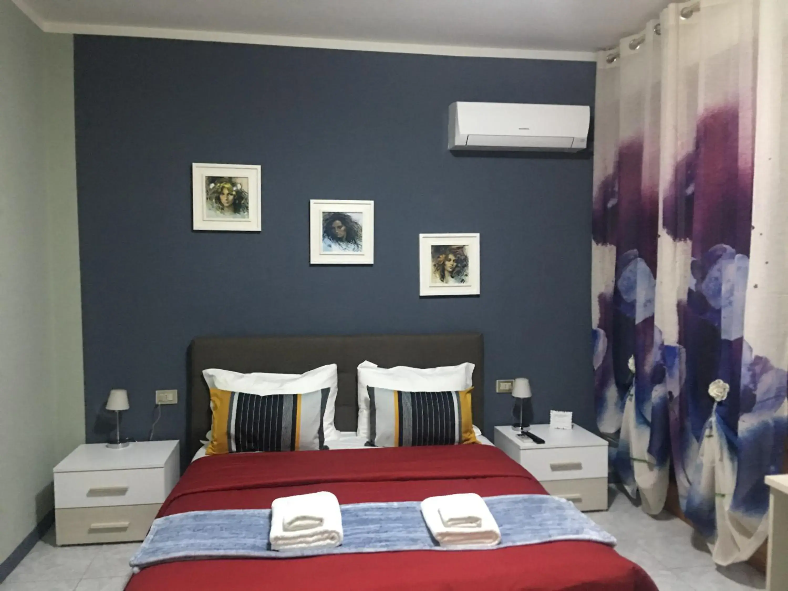 Double Room with Private Bathroom - single occupancy in Visaya Double Room with Private Bathroom - single occupancy in Visaya