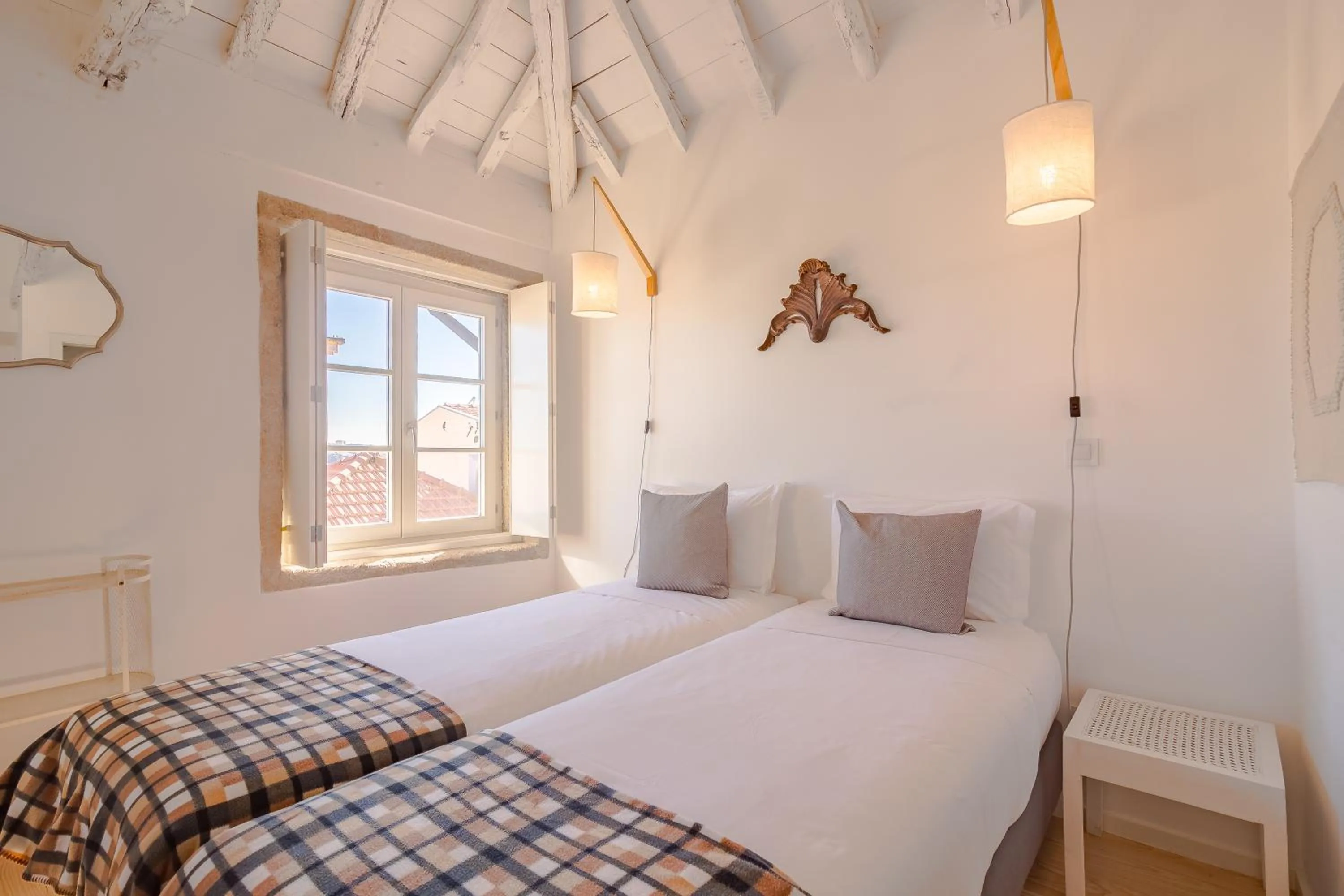 Bed in YOUROPO - The Tower