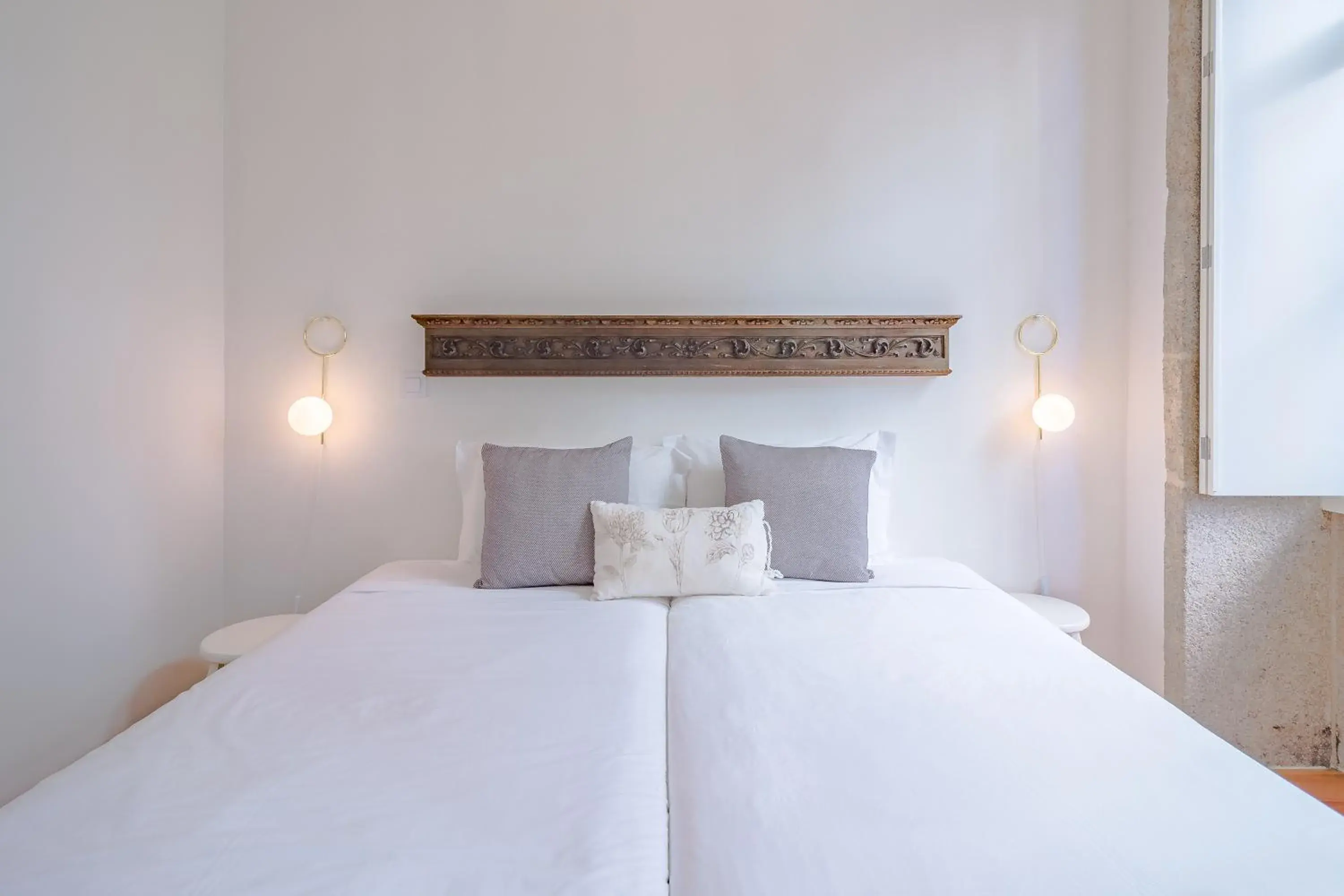 Bed in YOUROPO - The Tower Bed in YOUROPO - The Tower