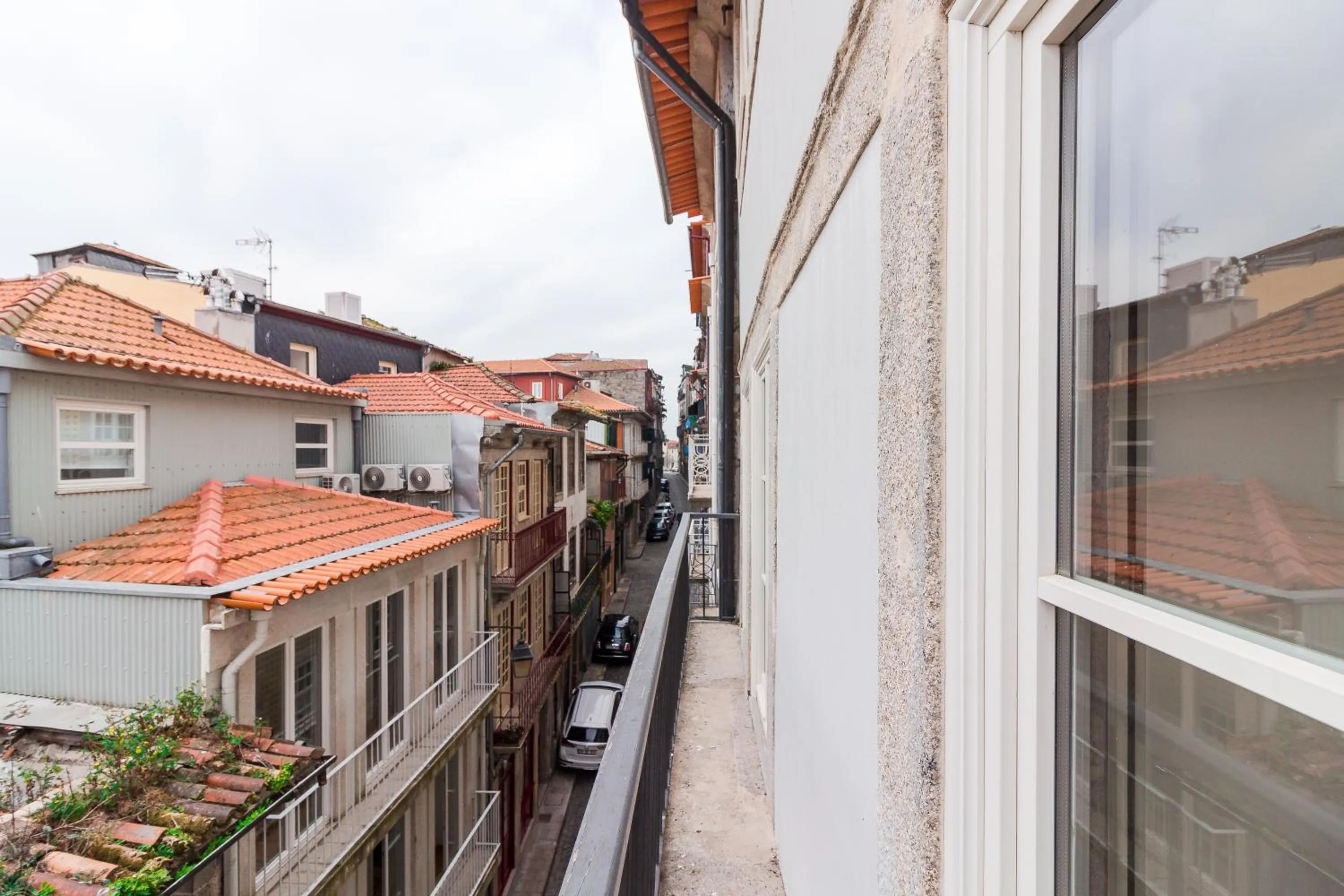 Property building in YOUROPO - The Tower