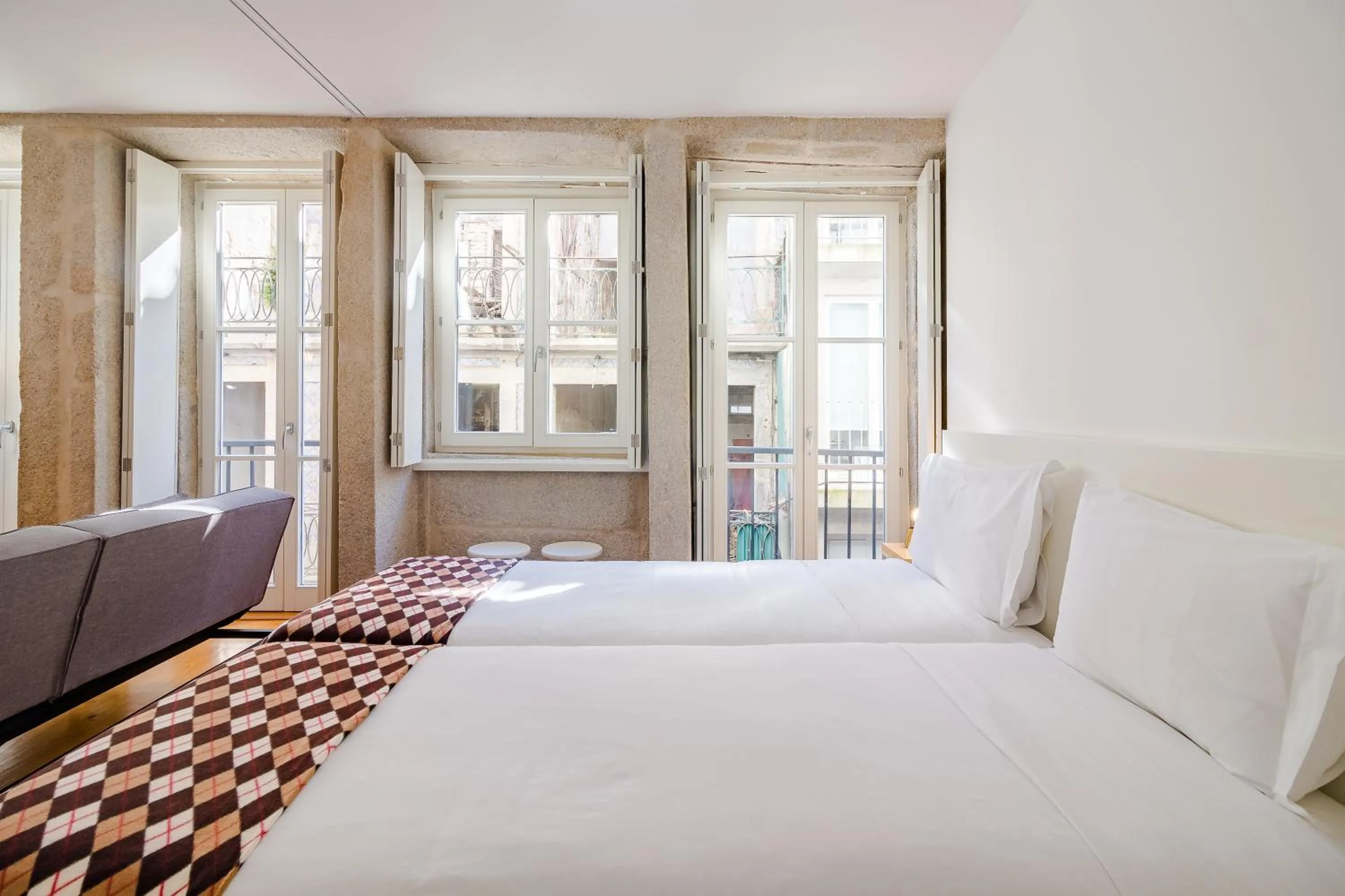 Bed in YOUROPO - The Tower