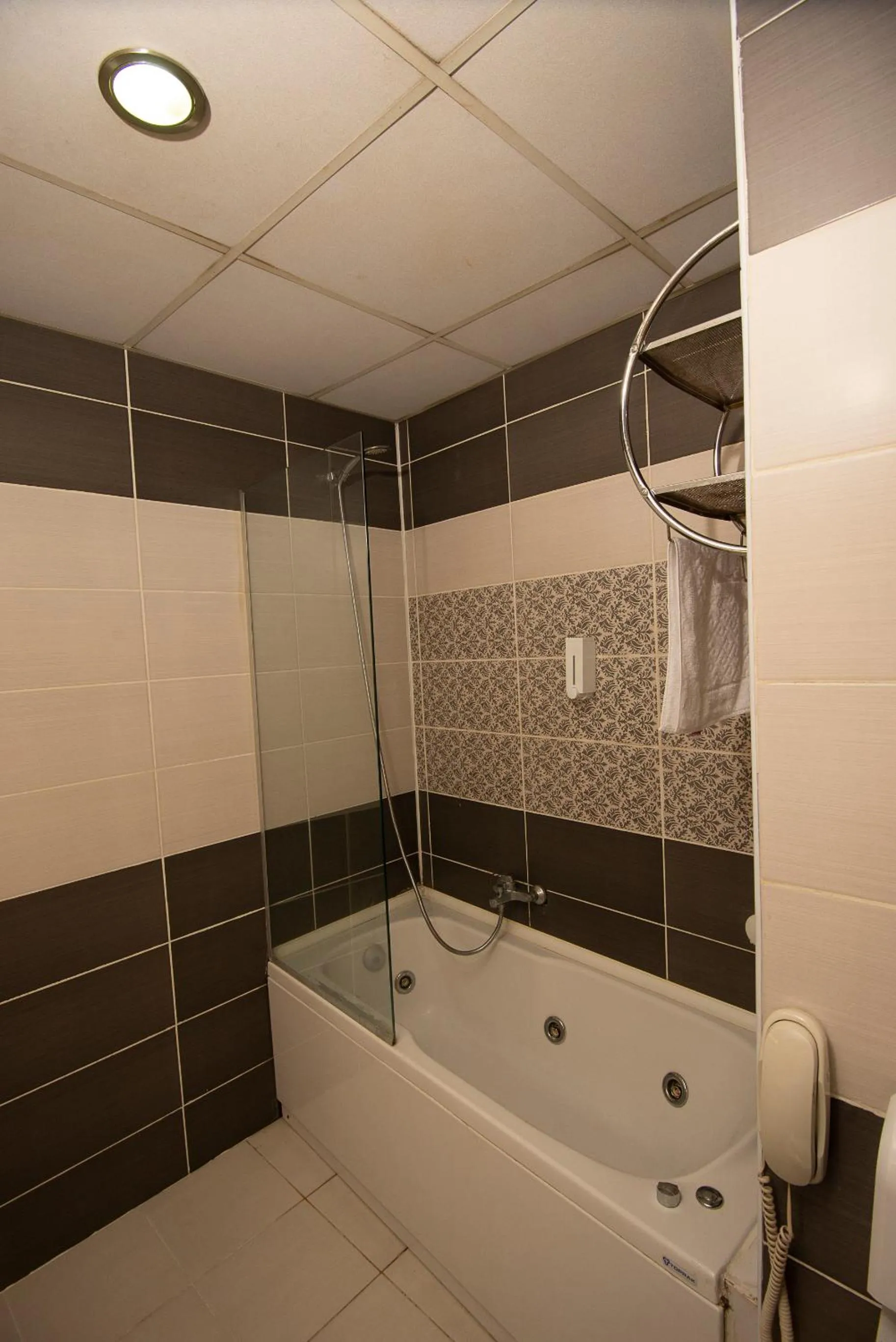 Hot Tub in SRF Hotel