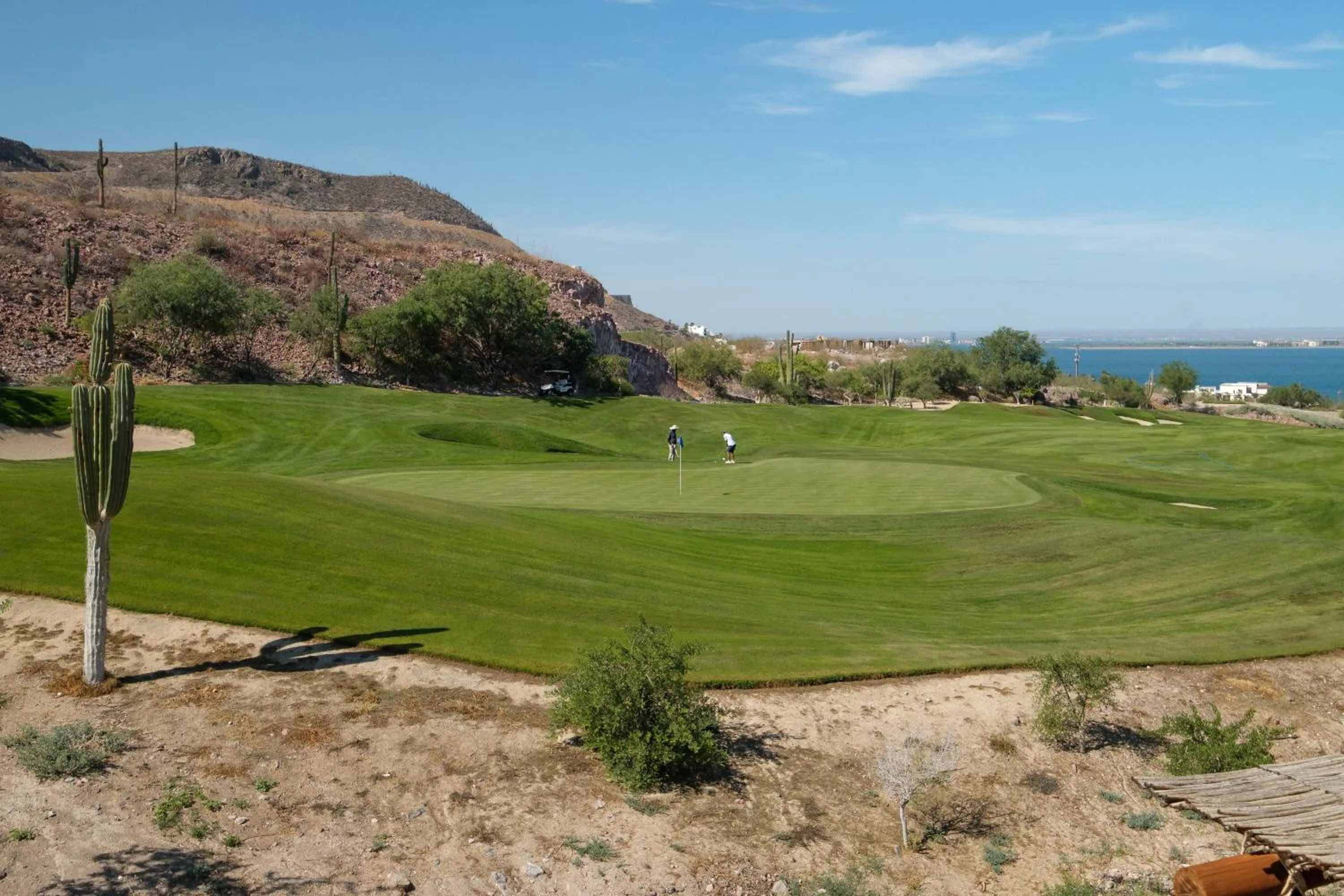 Golfcourse in Puerta Cortés Residences by Lumina