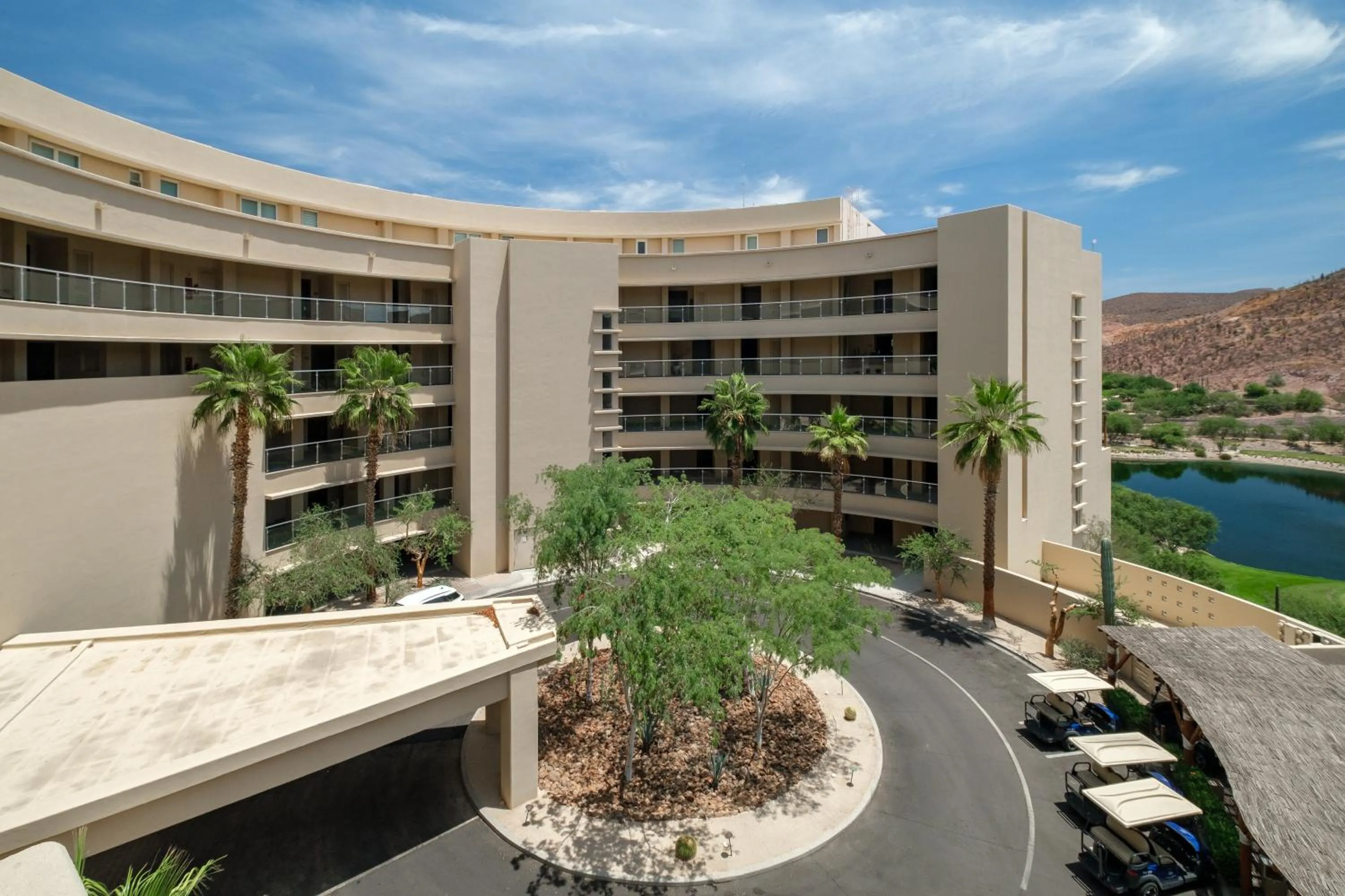 Property building in Puerta Cortés Residences by Lumina