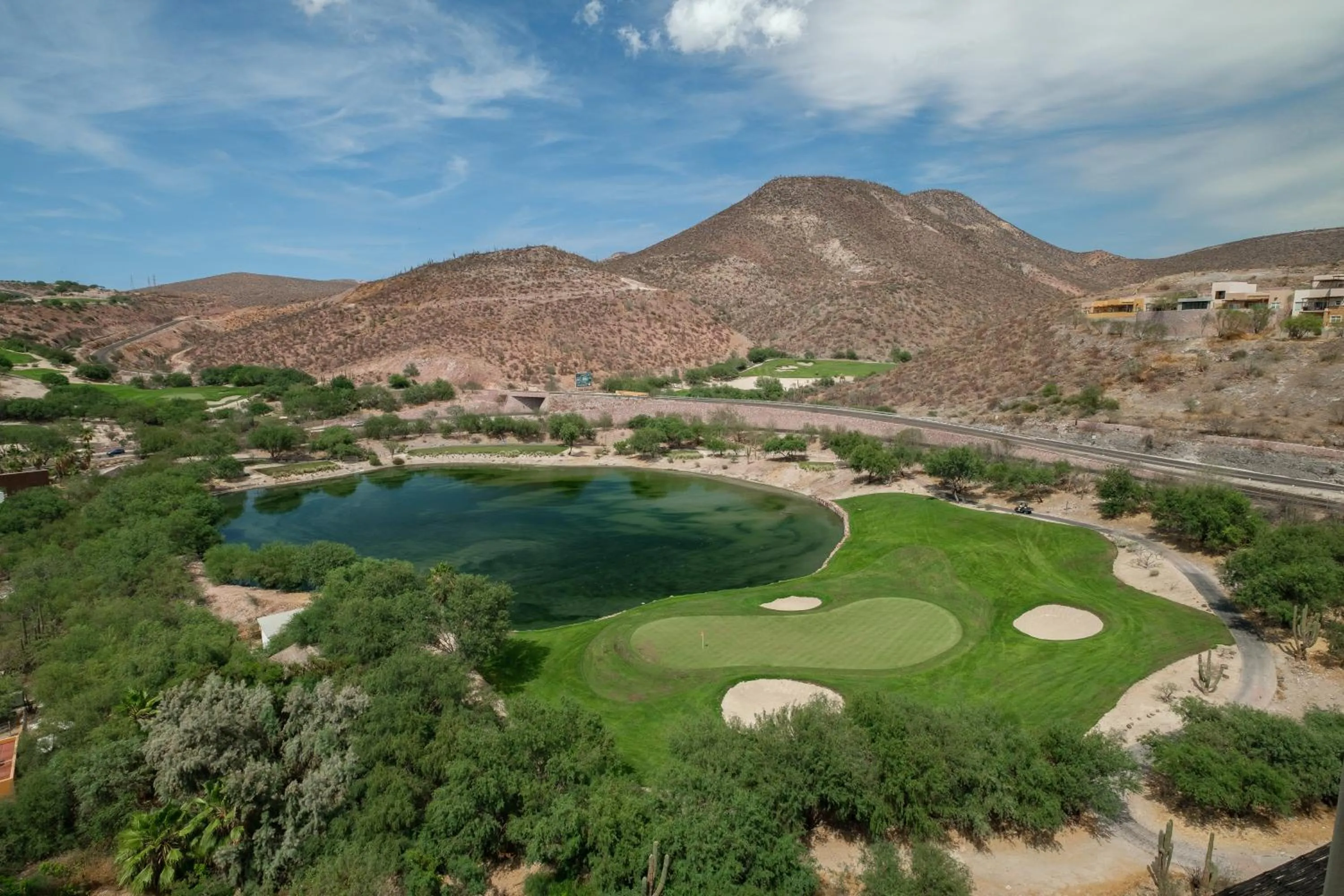 Golfcourse in Puerta Cortés Residences by Lumina