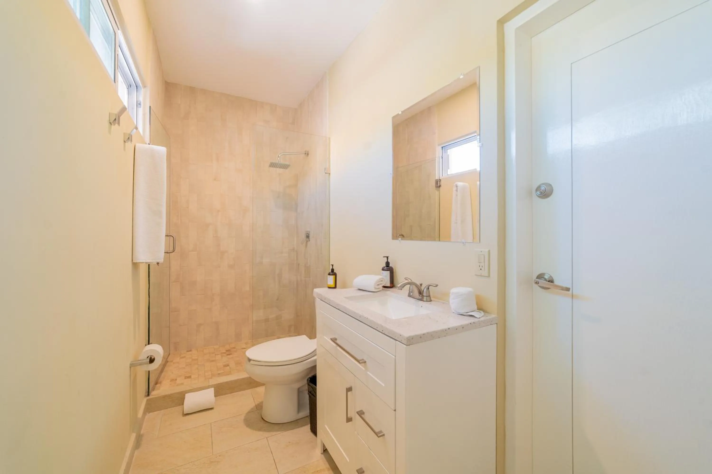 Puerta Cortés Residences by Lumina