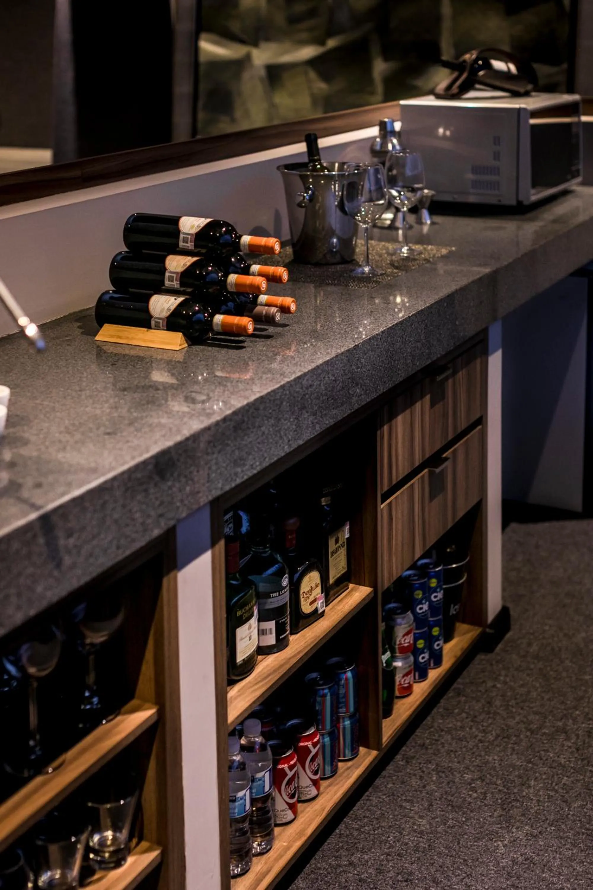 Restaurant/places to eat in Kharma Suites