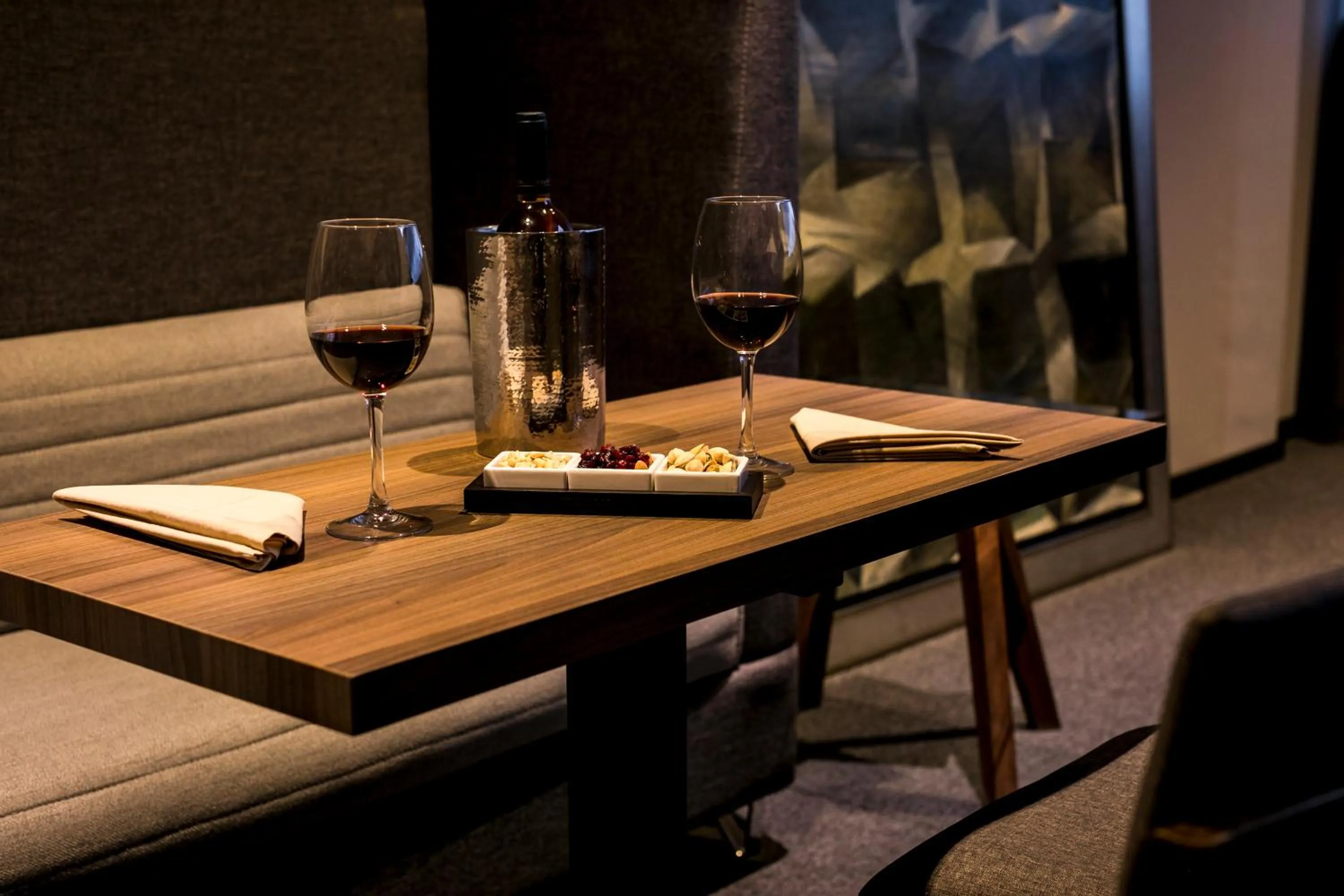 Restaurant/places to eat in Kharma Suites