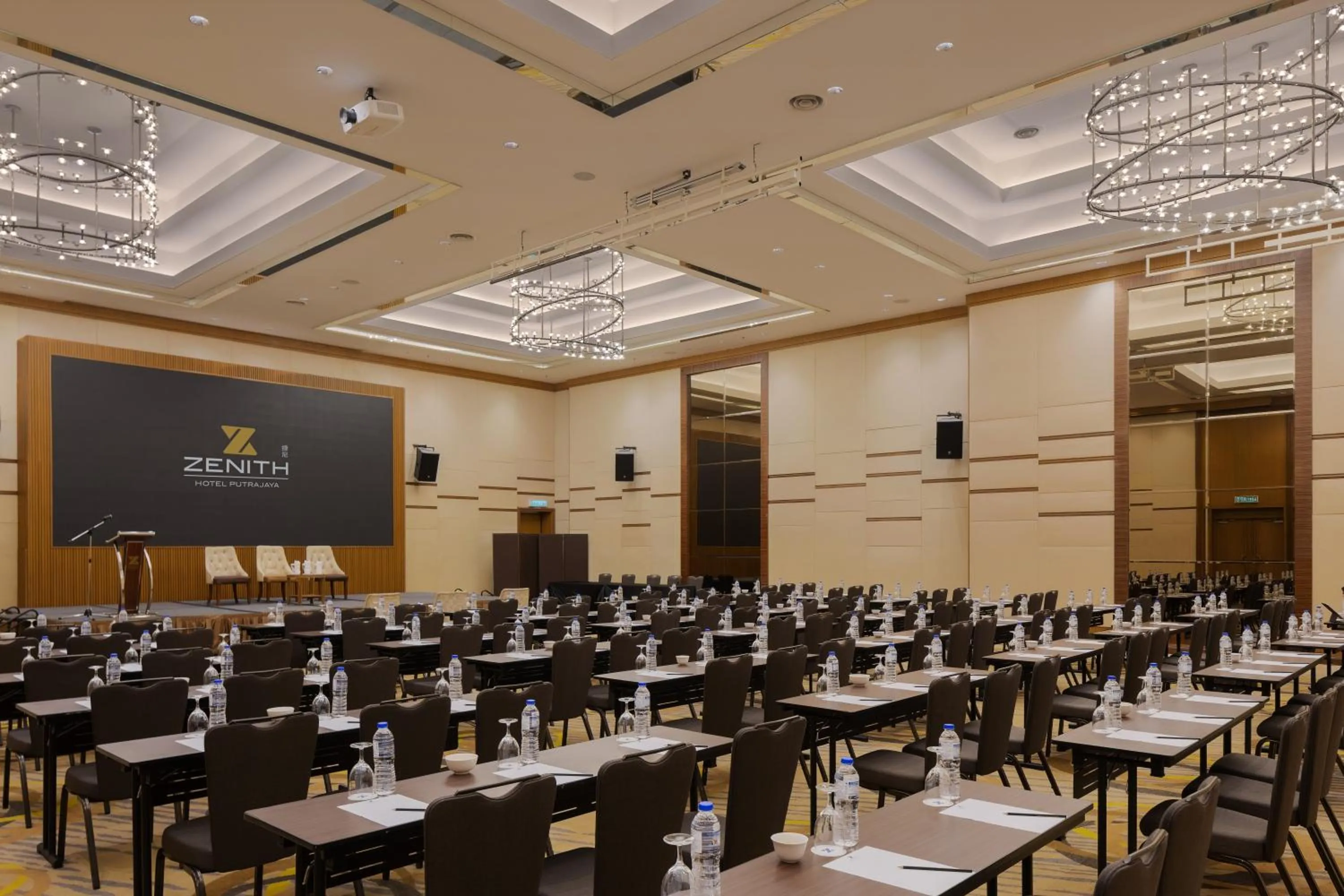 Meeting/conference room in Zenith Hotel Putrajaya