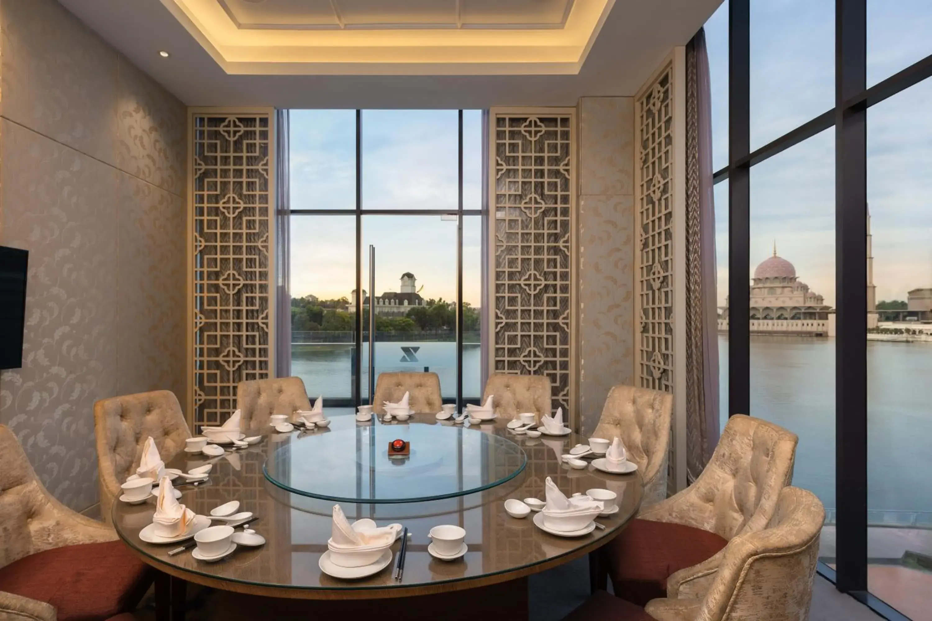 Restaurant/places to eat in Zenith Hotel Putrajaya Restaurant/places to eat in Zenith Hotel Putrajaya