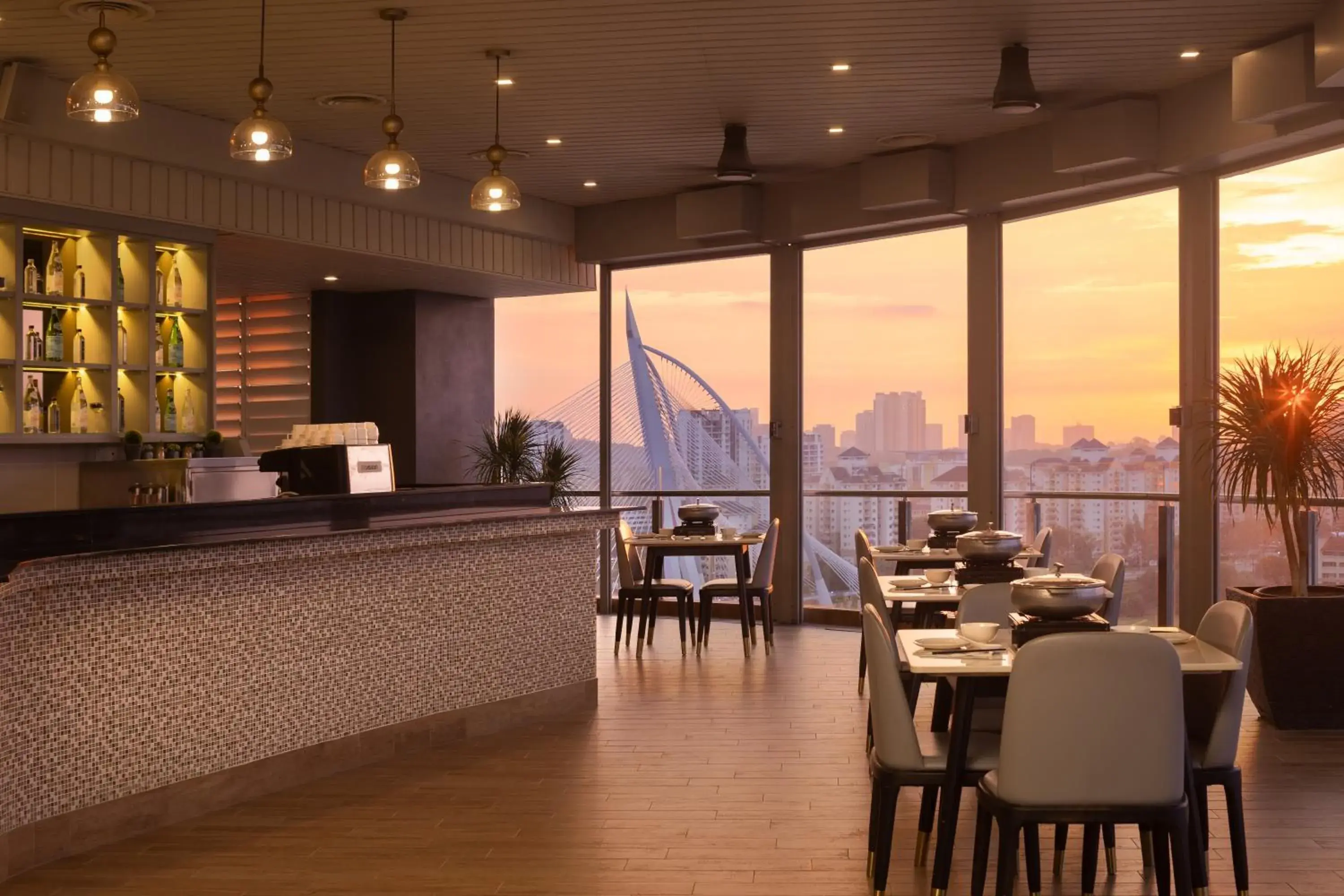 Restaurant/places to eat in Zenith Hotel Putrajaya Restaurant/places to eat in Zenith Hotel Putrajaya