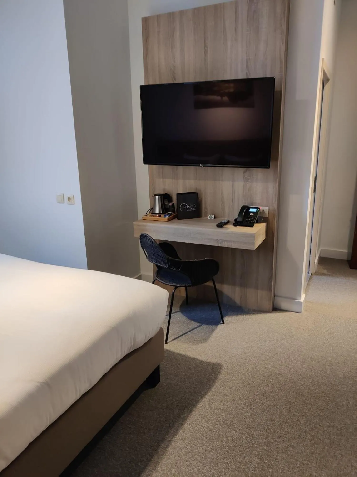 Bed in La Merveilleuse by Infiniti hôtel