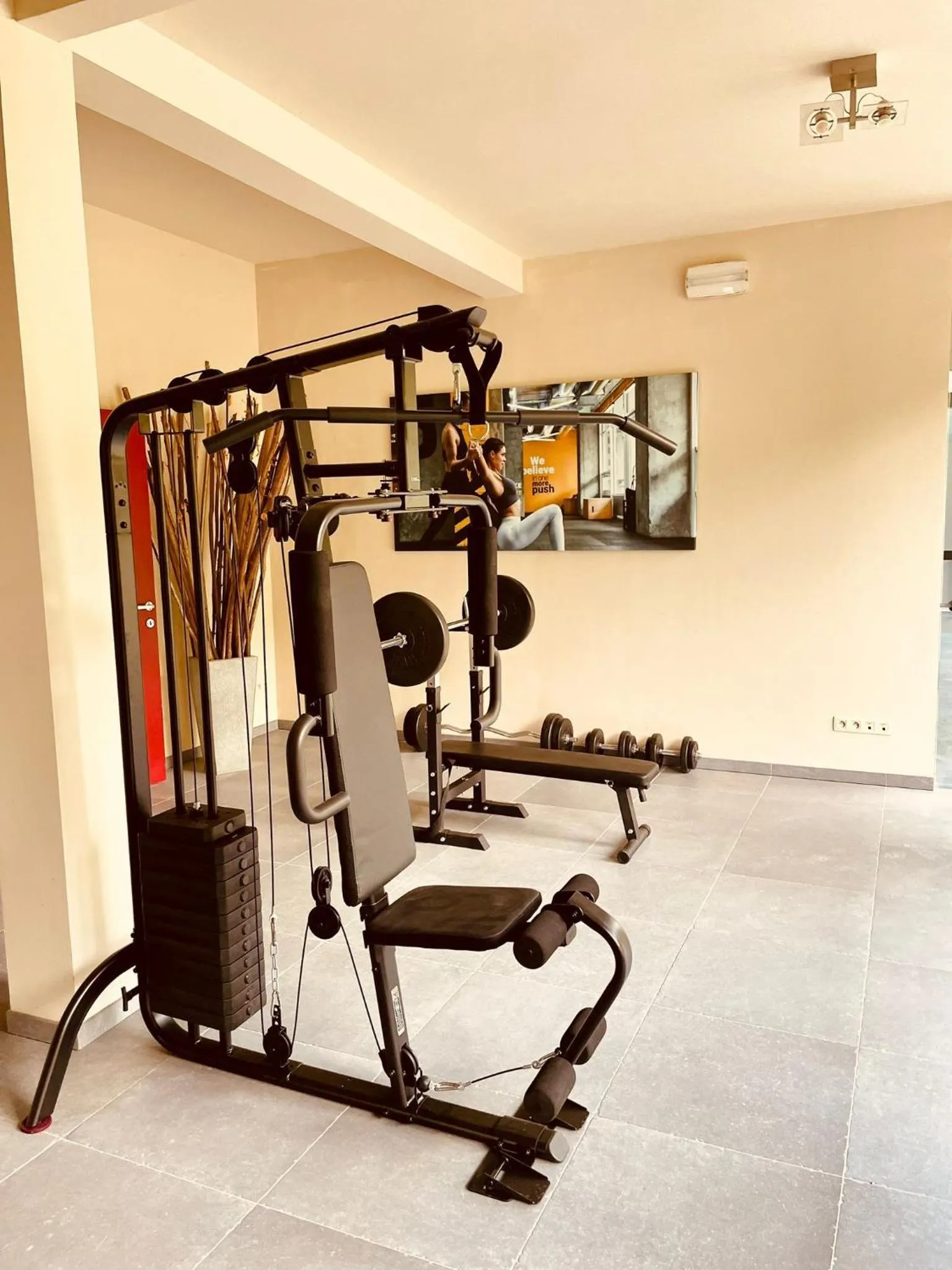 Fitness centre/facilities in La Merveilleuse by Infiniti hôtel