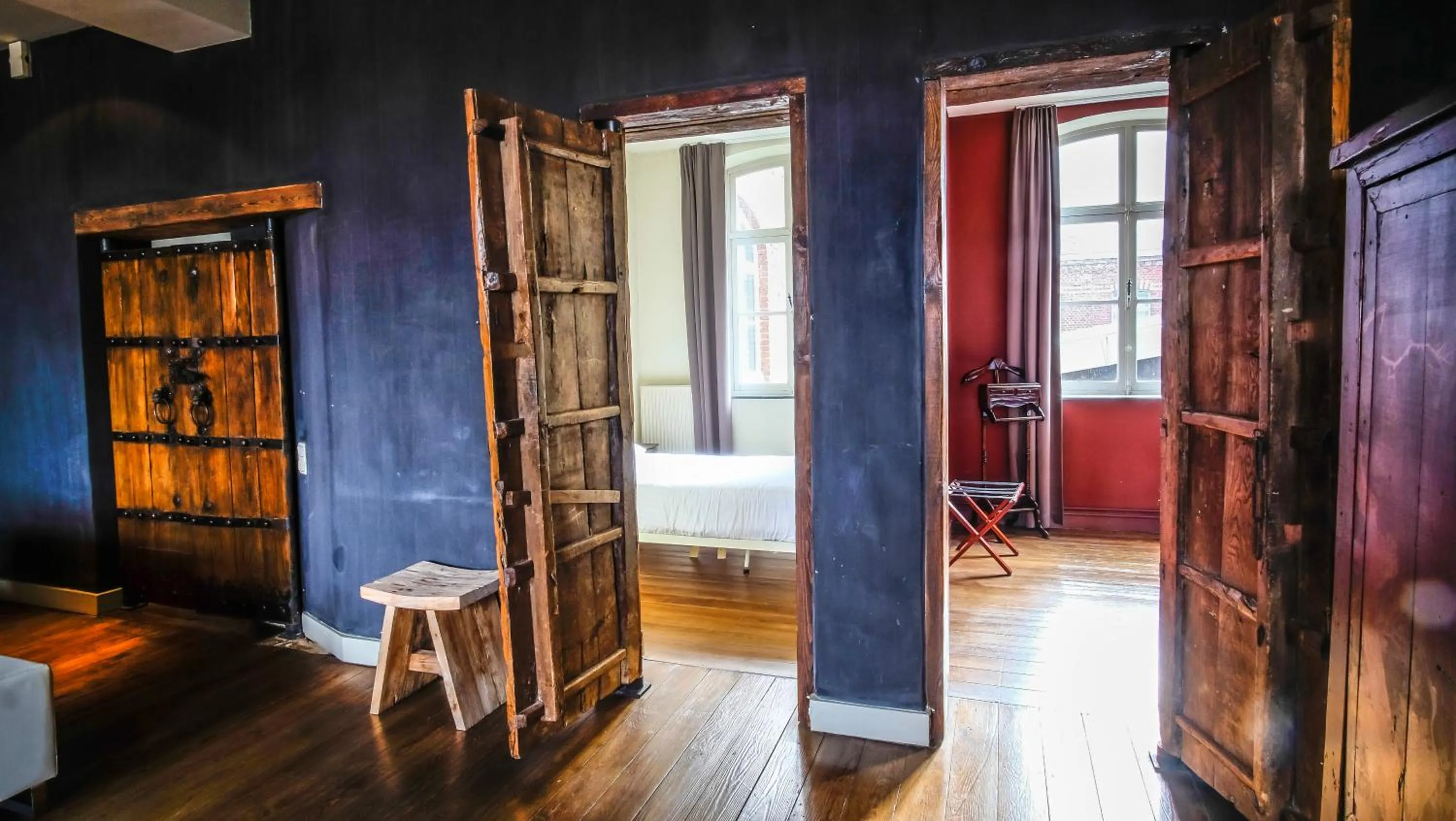 Living room in La Merveilleuse by Infiniti hôtel