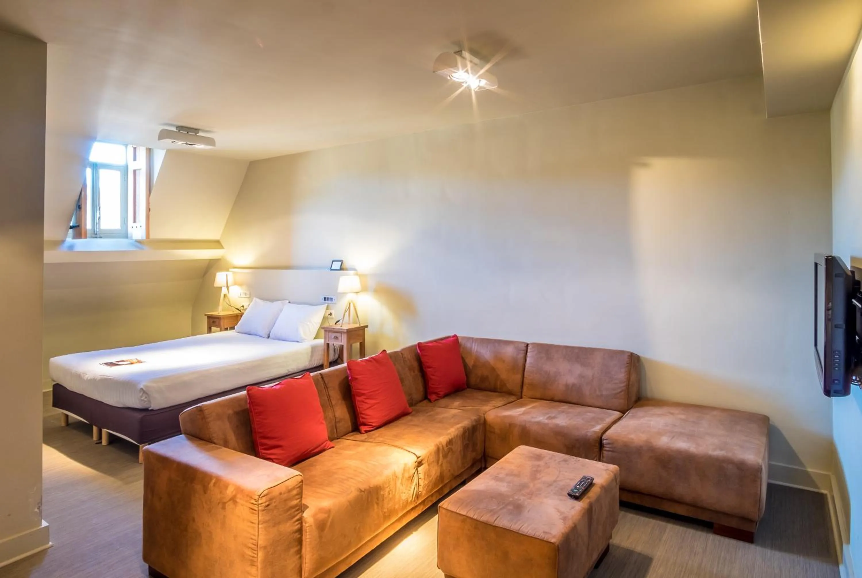 Bathroom in La Merveilleuse by Infiniti hôtel