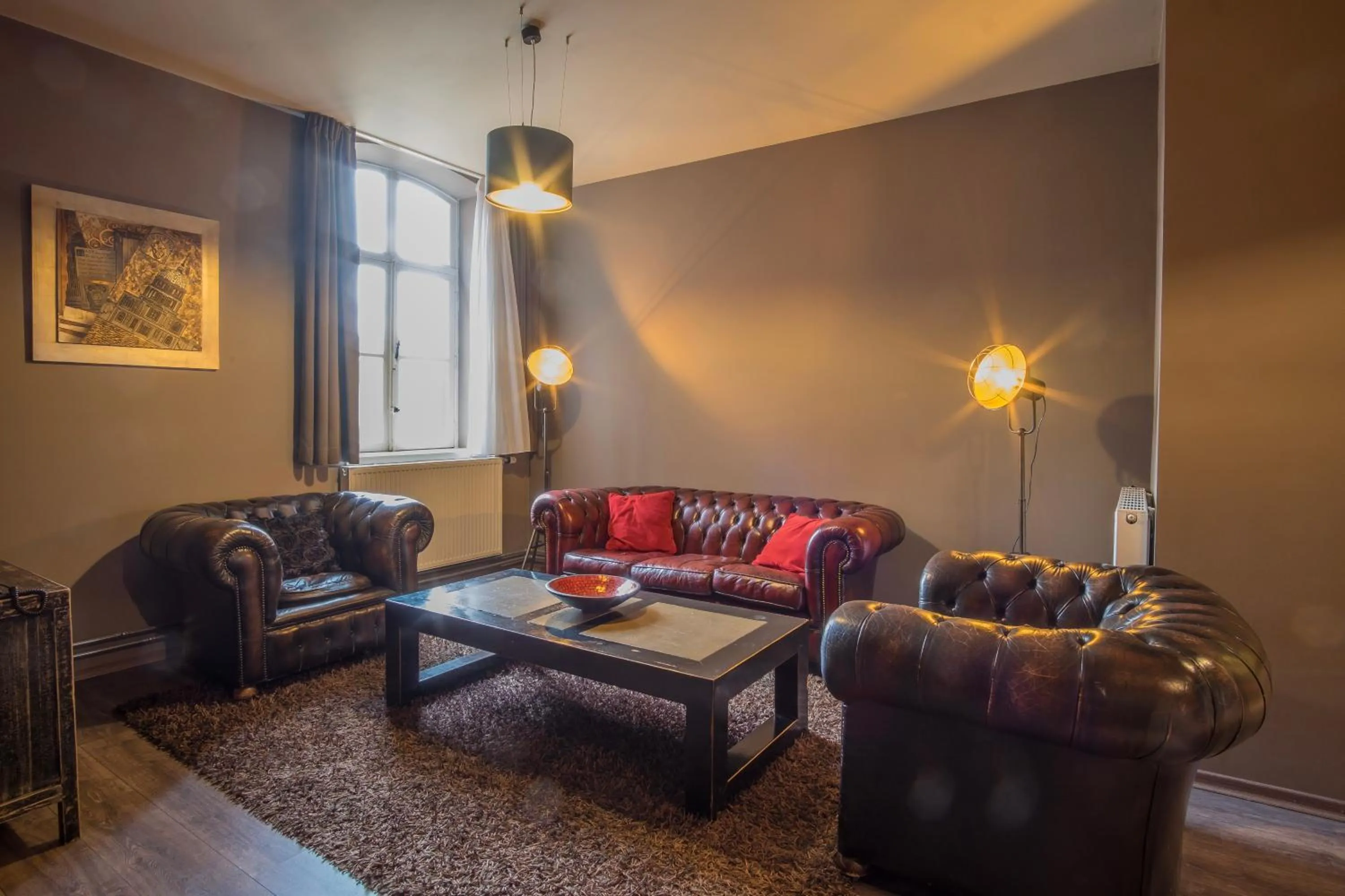 Seating area in La Merveilleuse by Infiniti hôtel